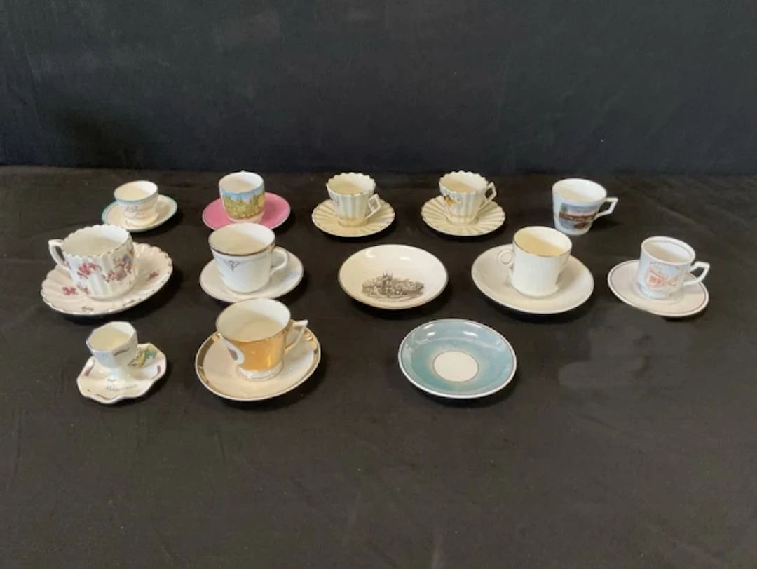 Miscellaneous Victorian and Edwardian handpainted, printed and gilded