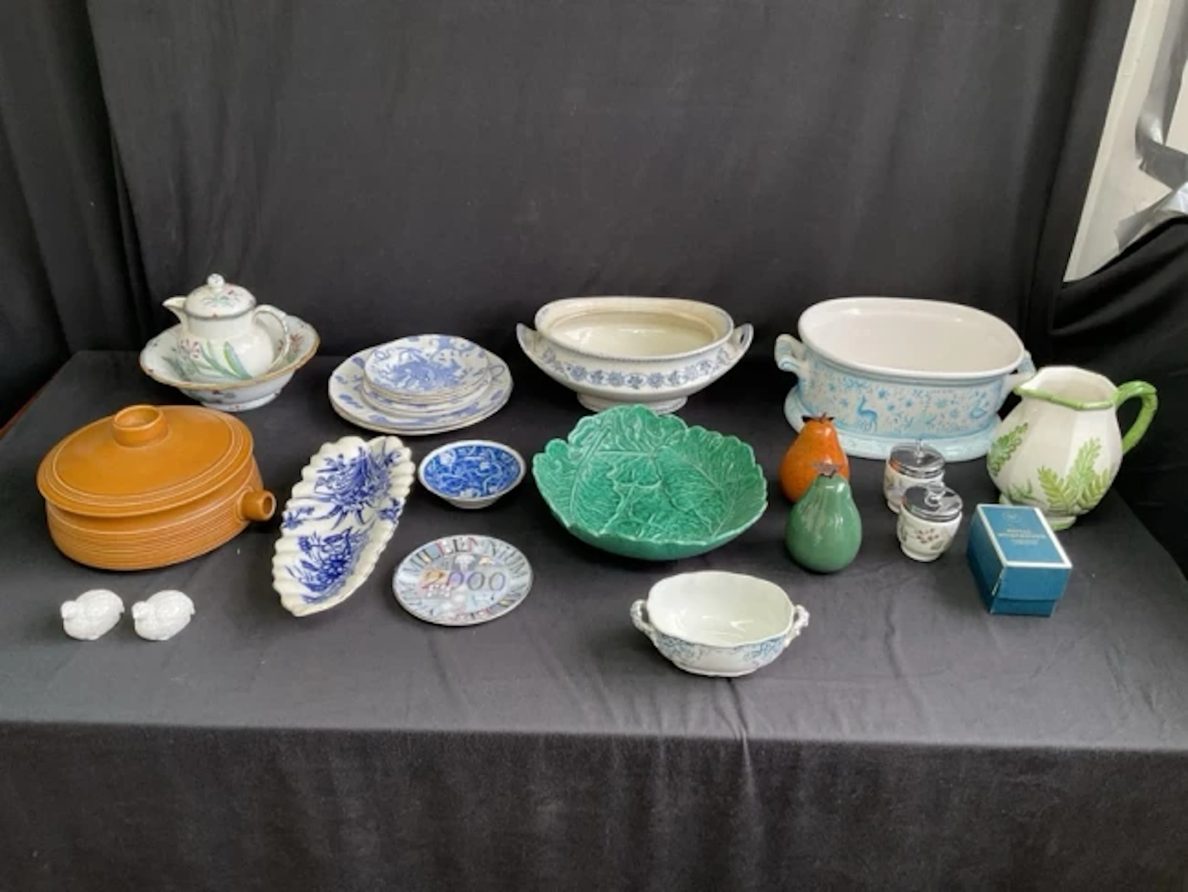 Miscellaneous ceramics - a Victorian pearlware Wedgwood jug & basin