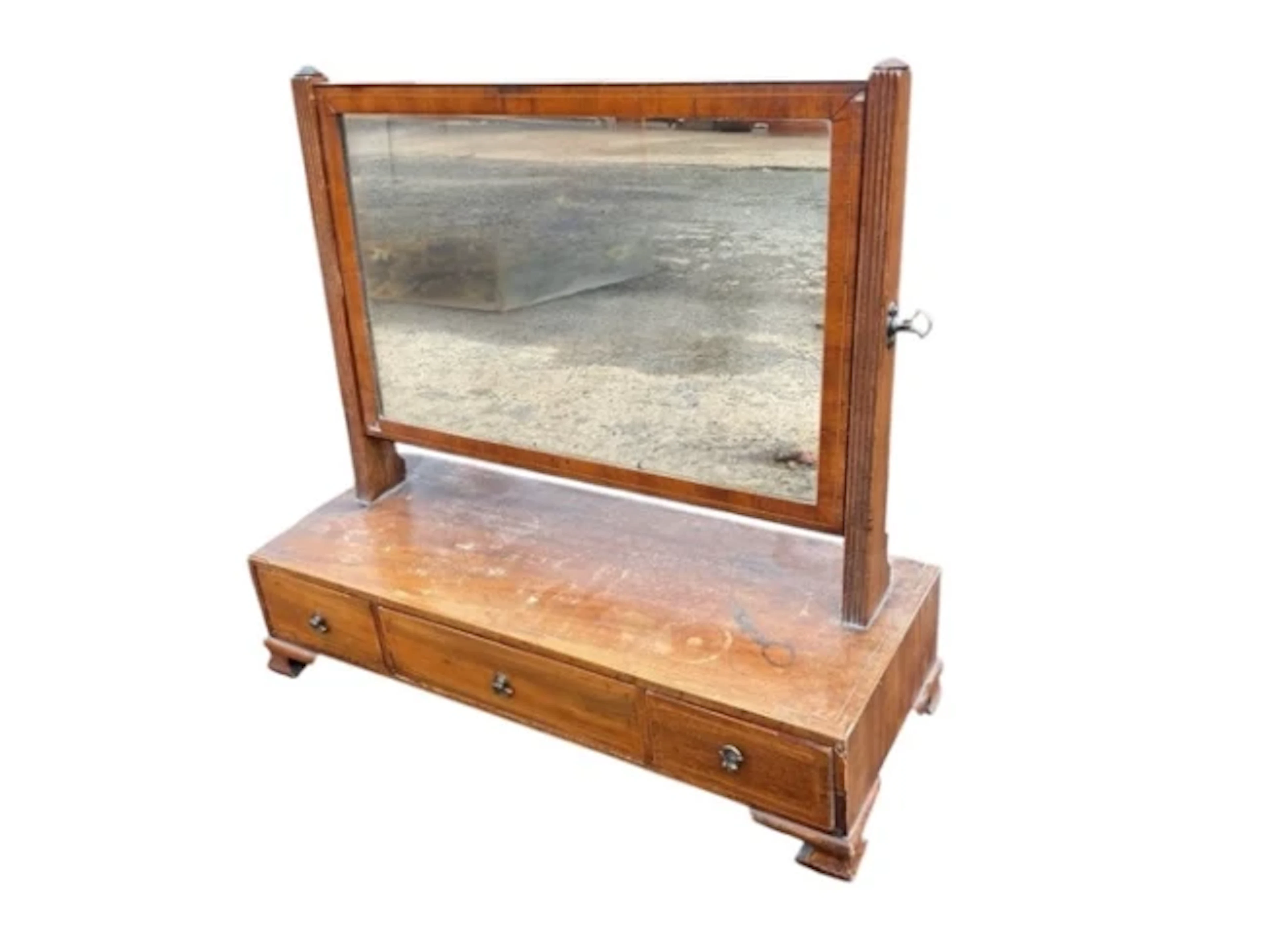 A Georgian boxwood strung mahogany dressing table mirror with plate