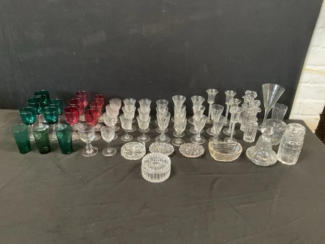 Miscellaneous glass - sets of wine glasses, cranberry & Bristol green
