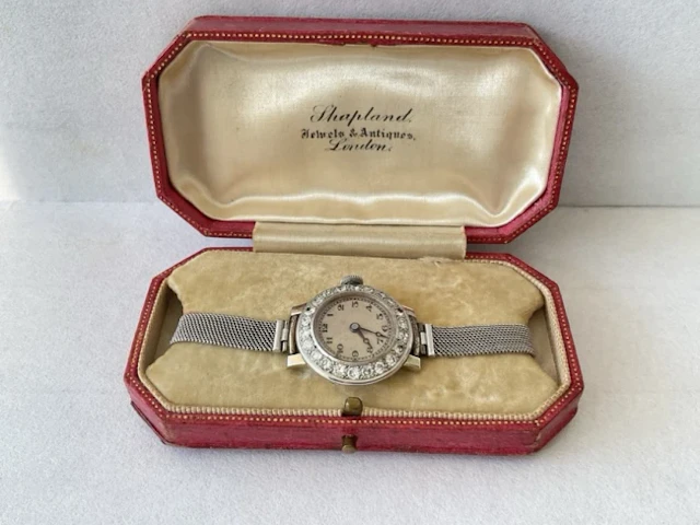 A boxed 18ct white gold wristwatch having circular dial with arabic