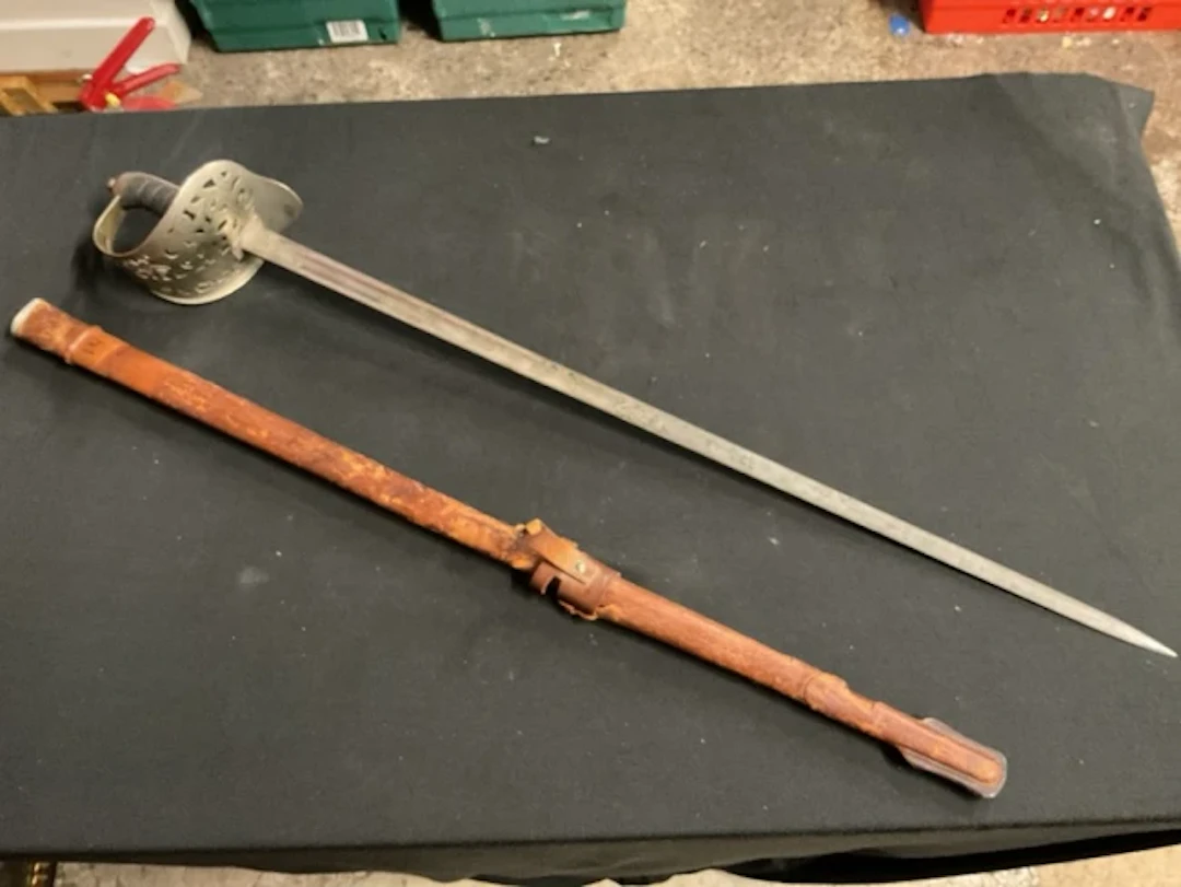 A British army officers 1897 pattern parade sword by Hawksworth of