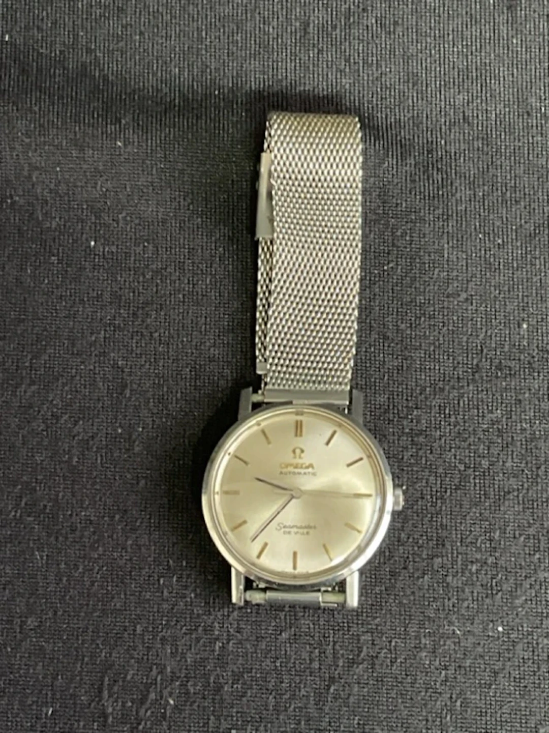A stainless steel cased Omega Seamaster de Ville automatic wristwatch