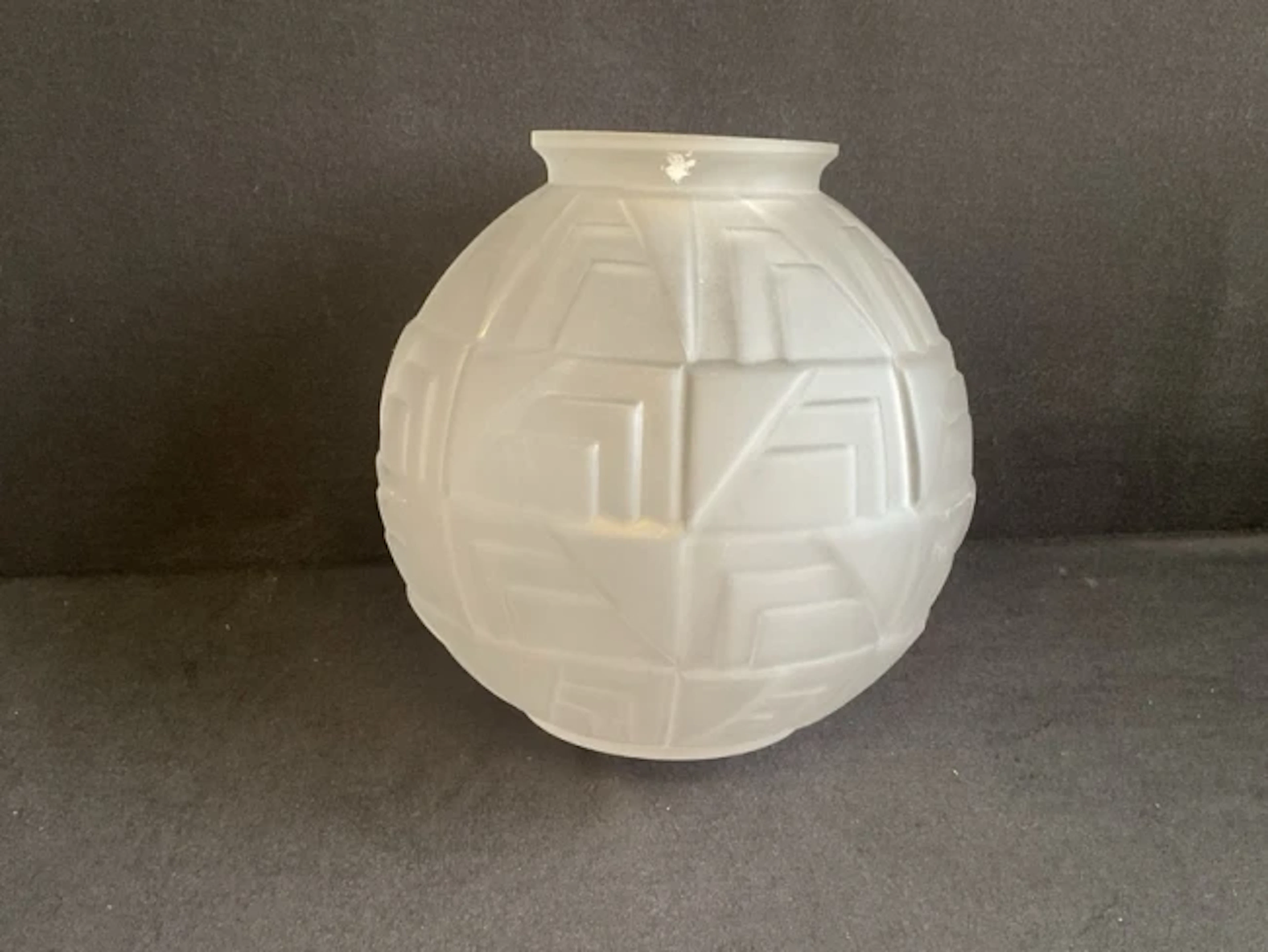 A 30s deco frosted glass globe pendant light shade with bands of moulded