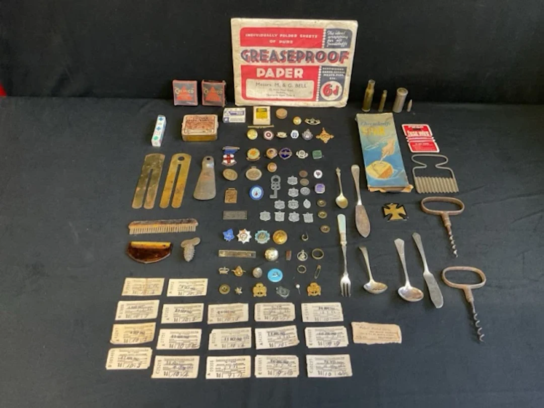 Miscellaneous collectors items - 50s kitchenalia, poker dice, 6d coin