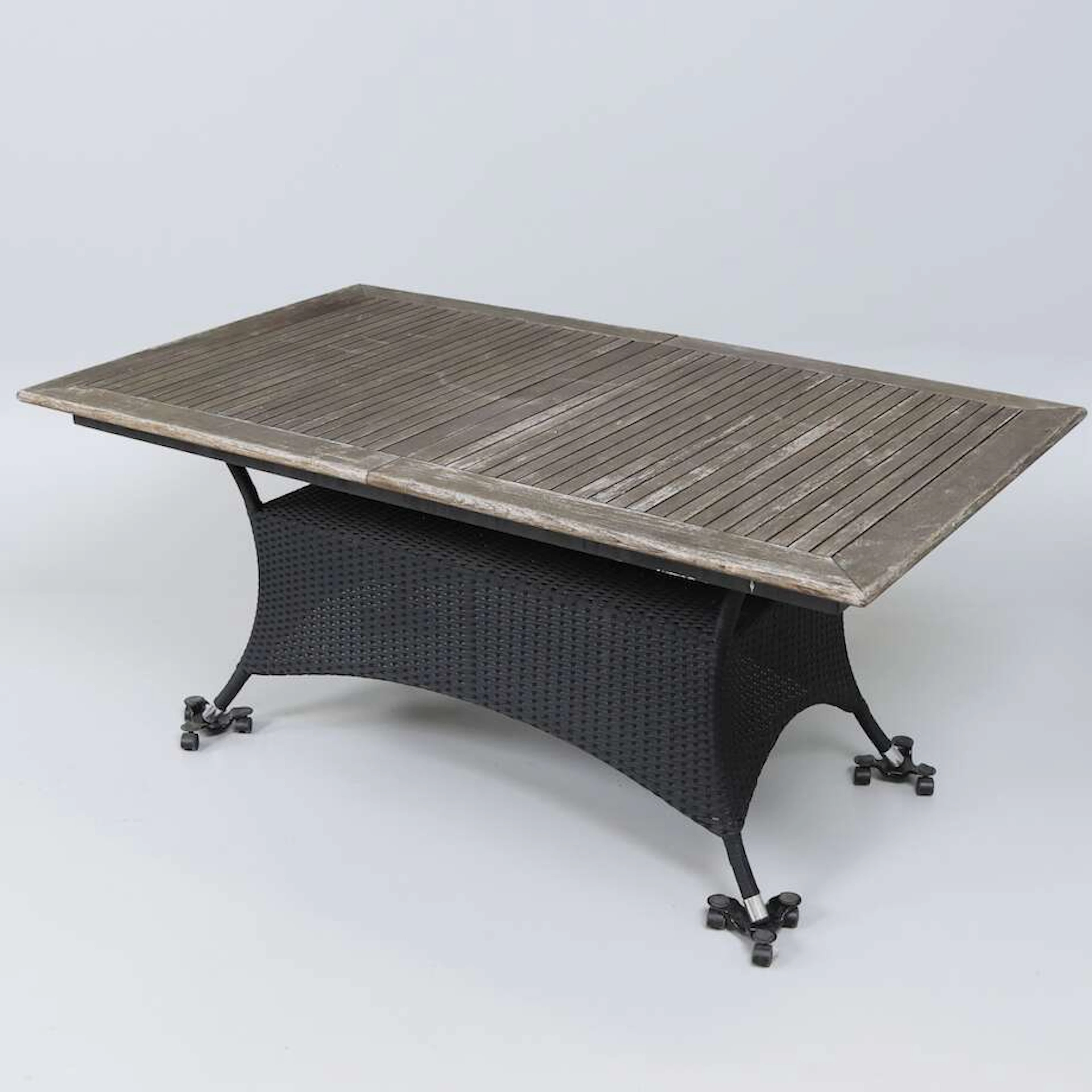 Trädgårdsbord