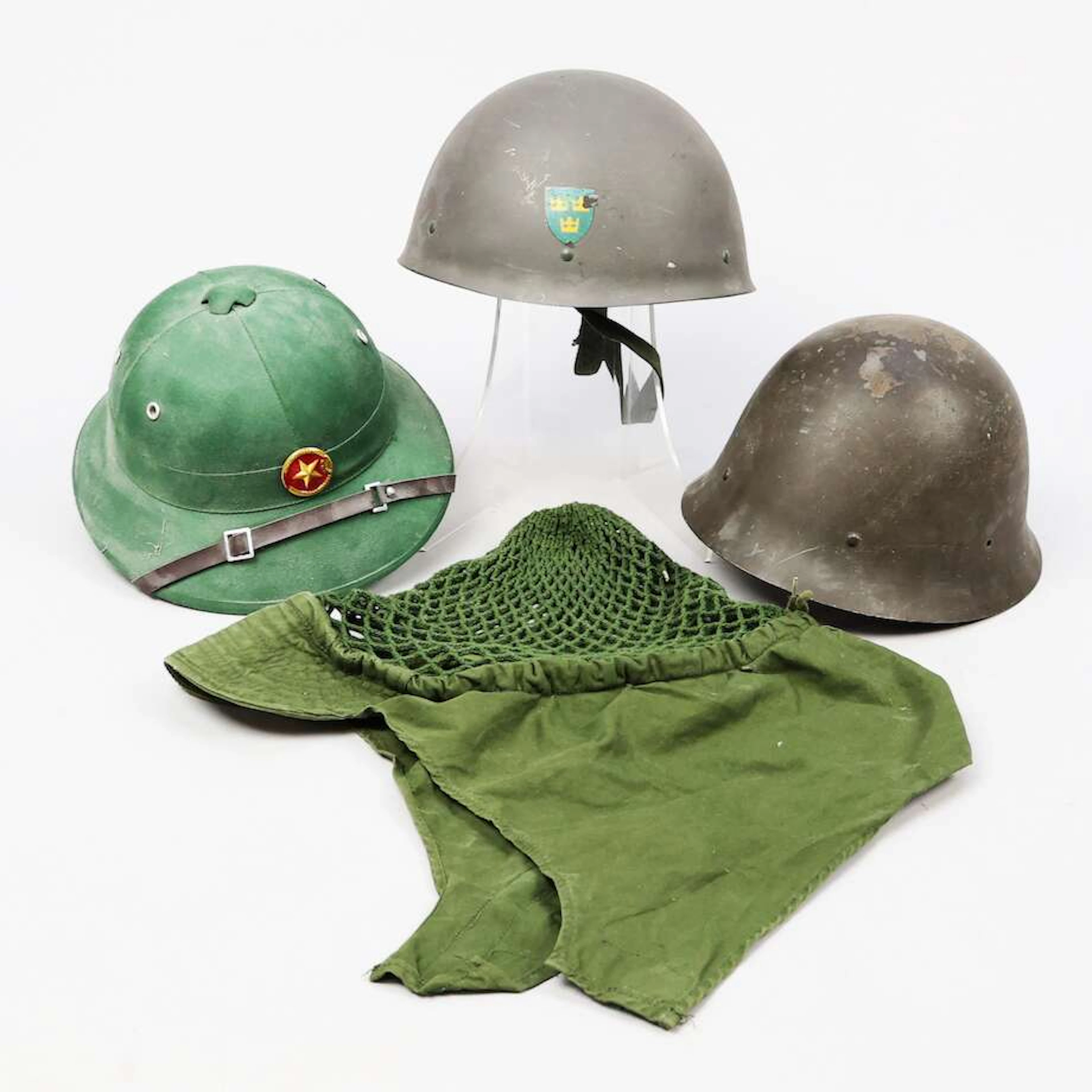 Militärhjälmar
