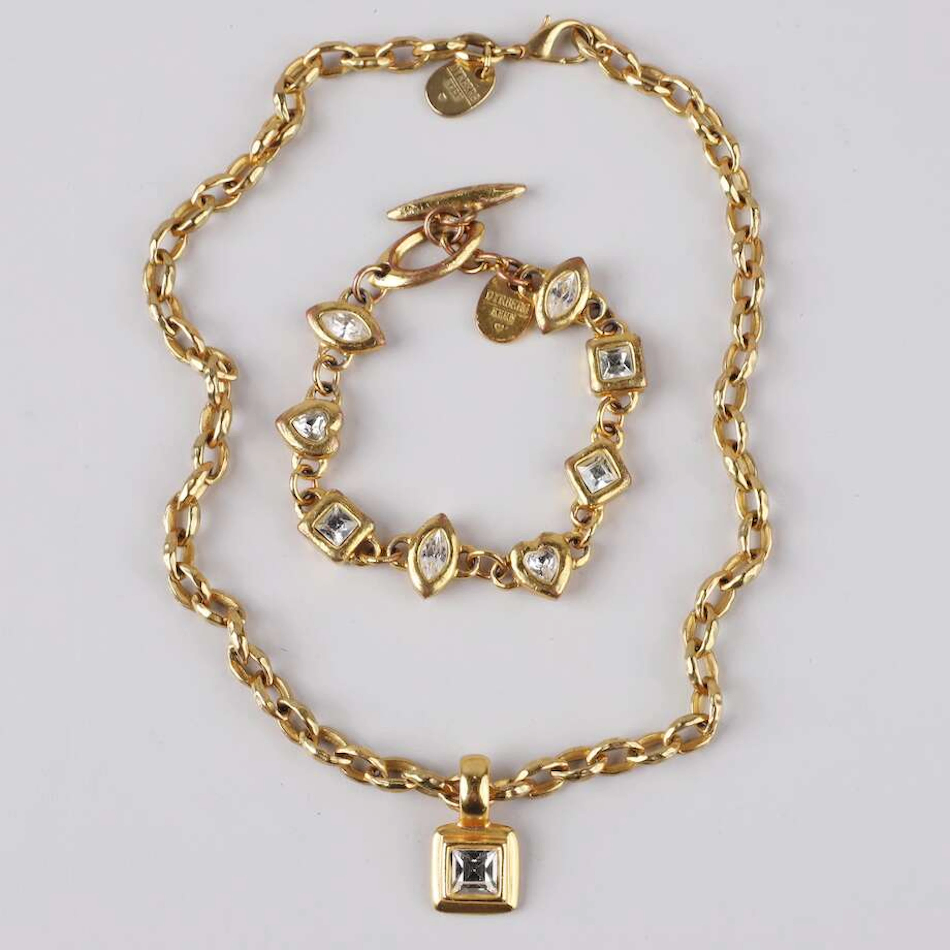Halsband