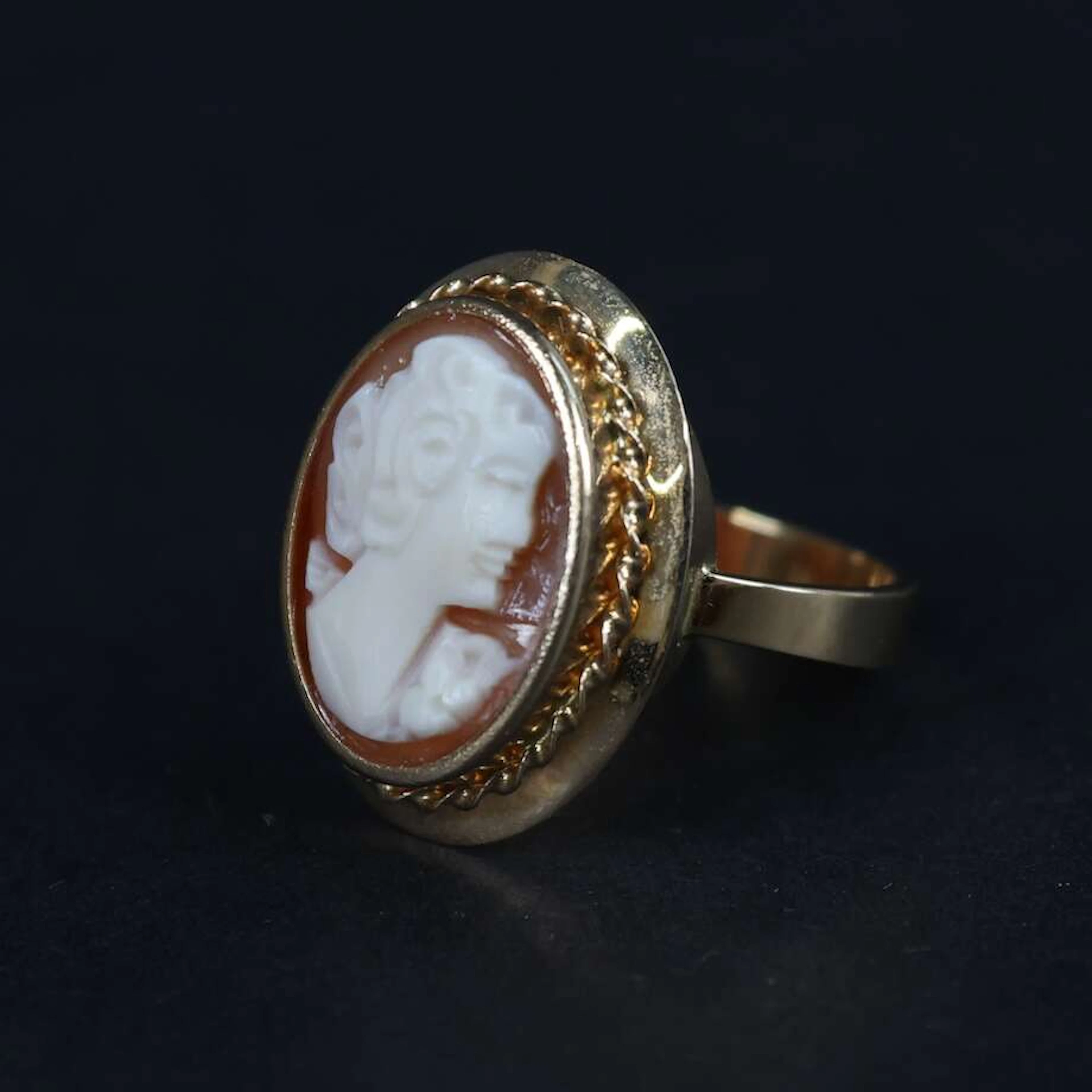 Ring