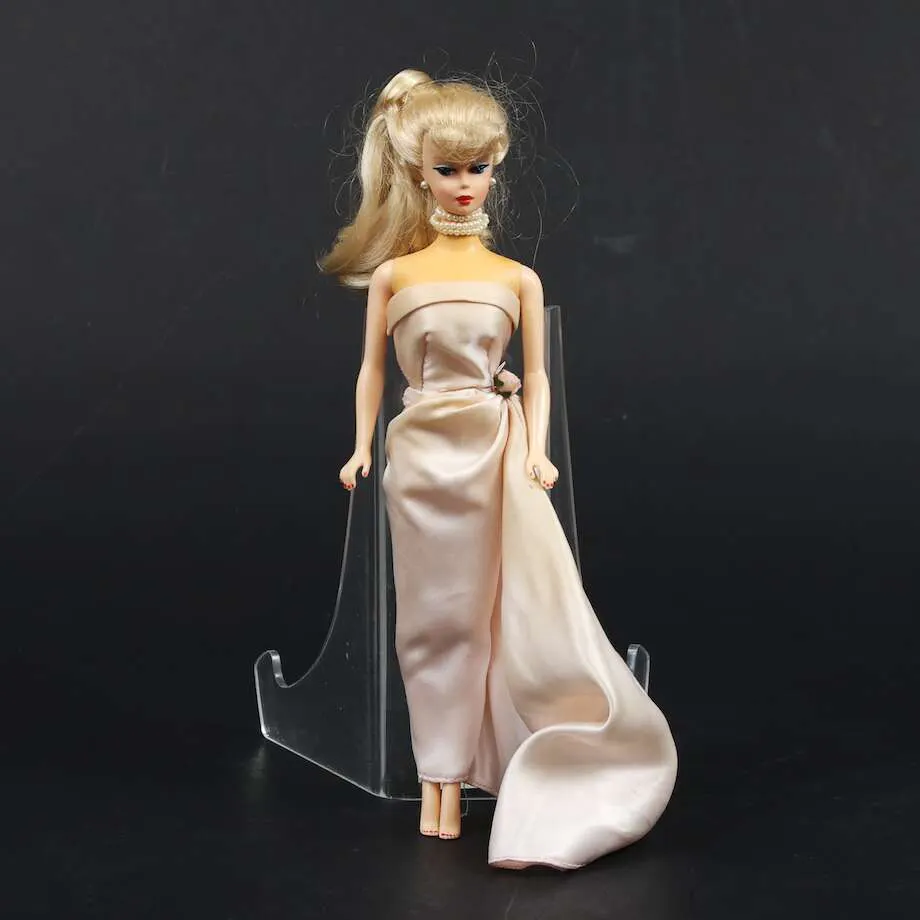 Auction price result for barbie 1958 | Barnebys auction results.