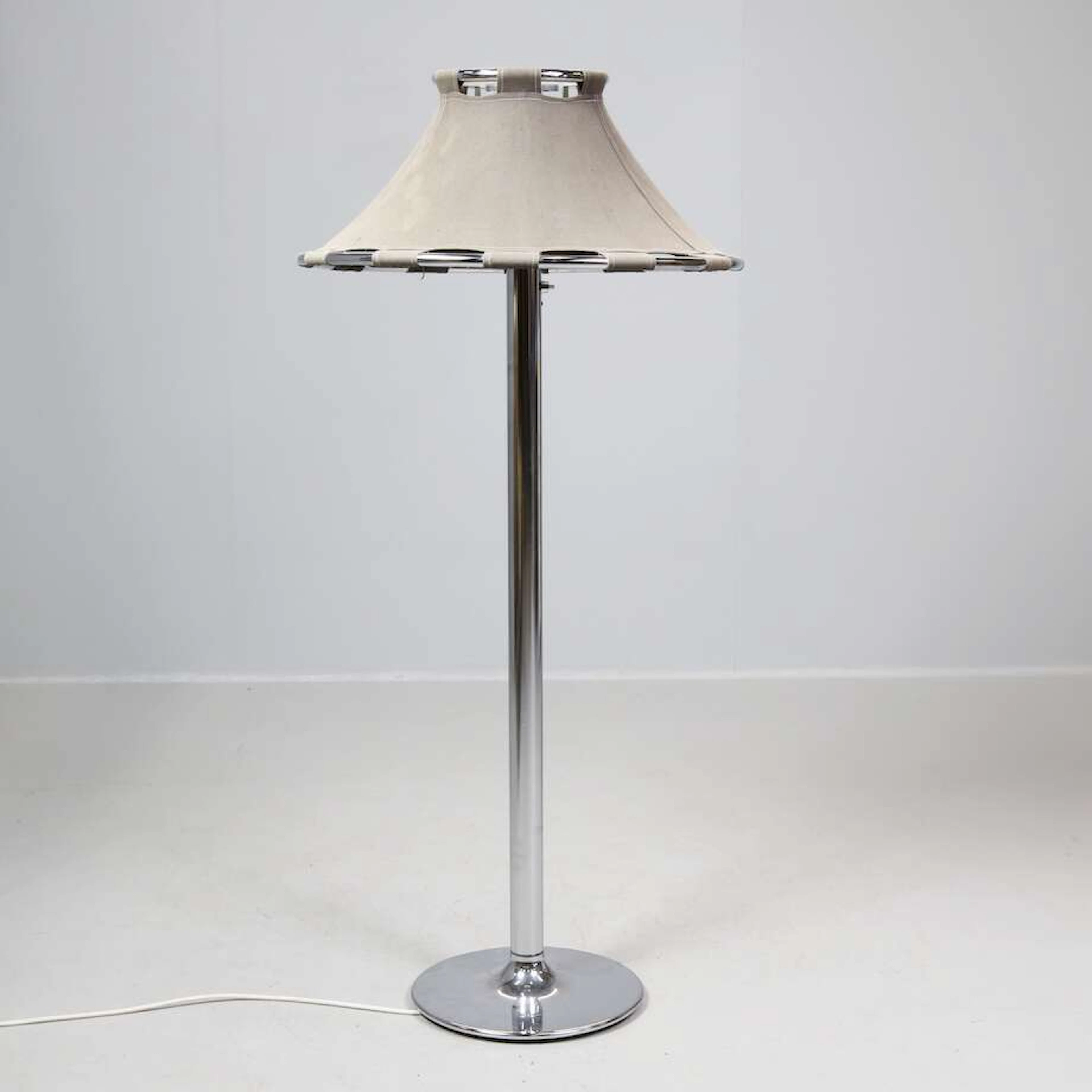 Golvlampa Ateljé Lyktan