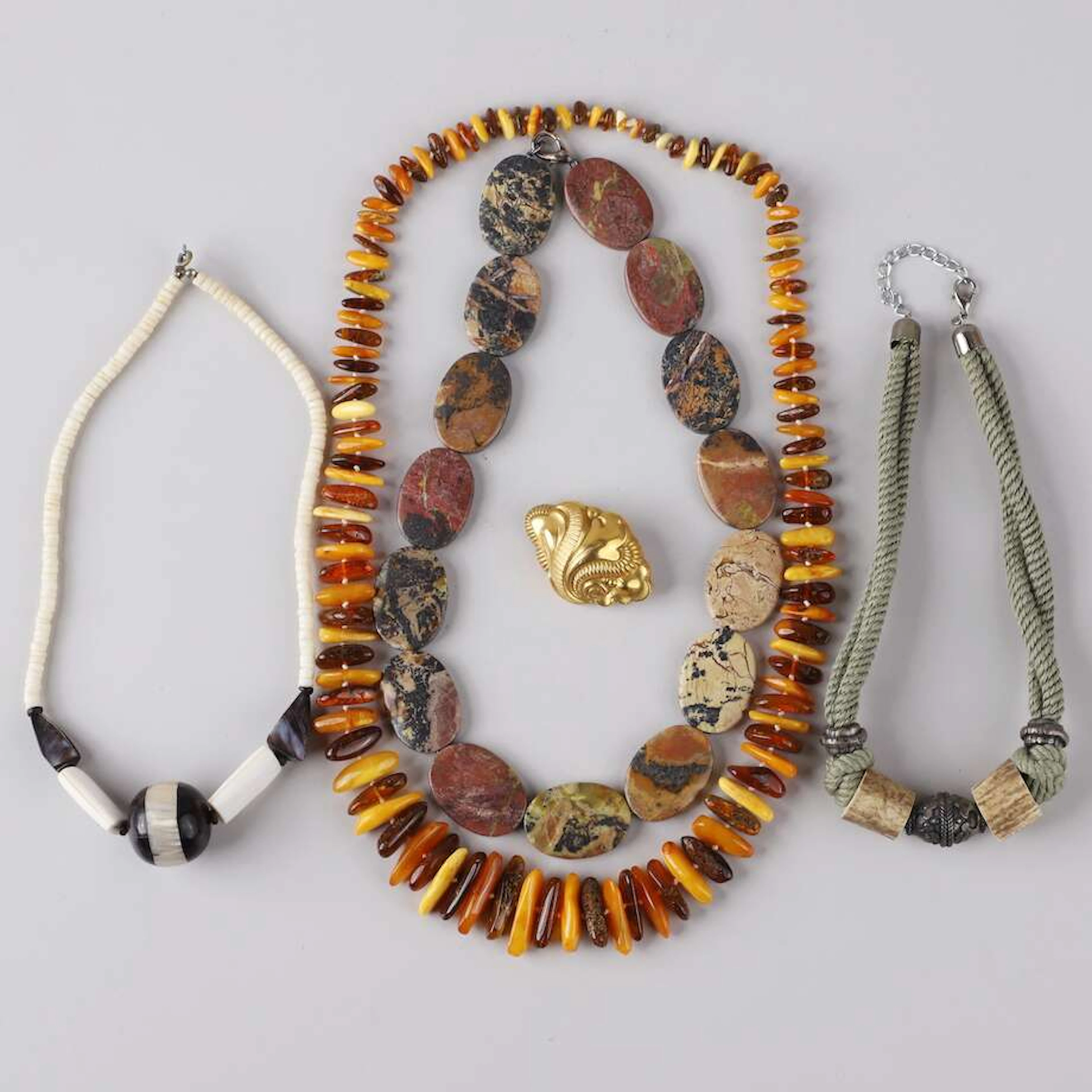 Halsband