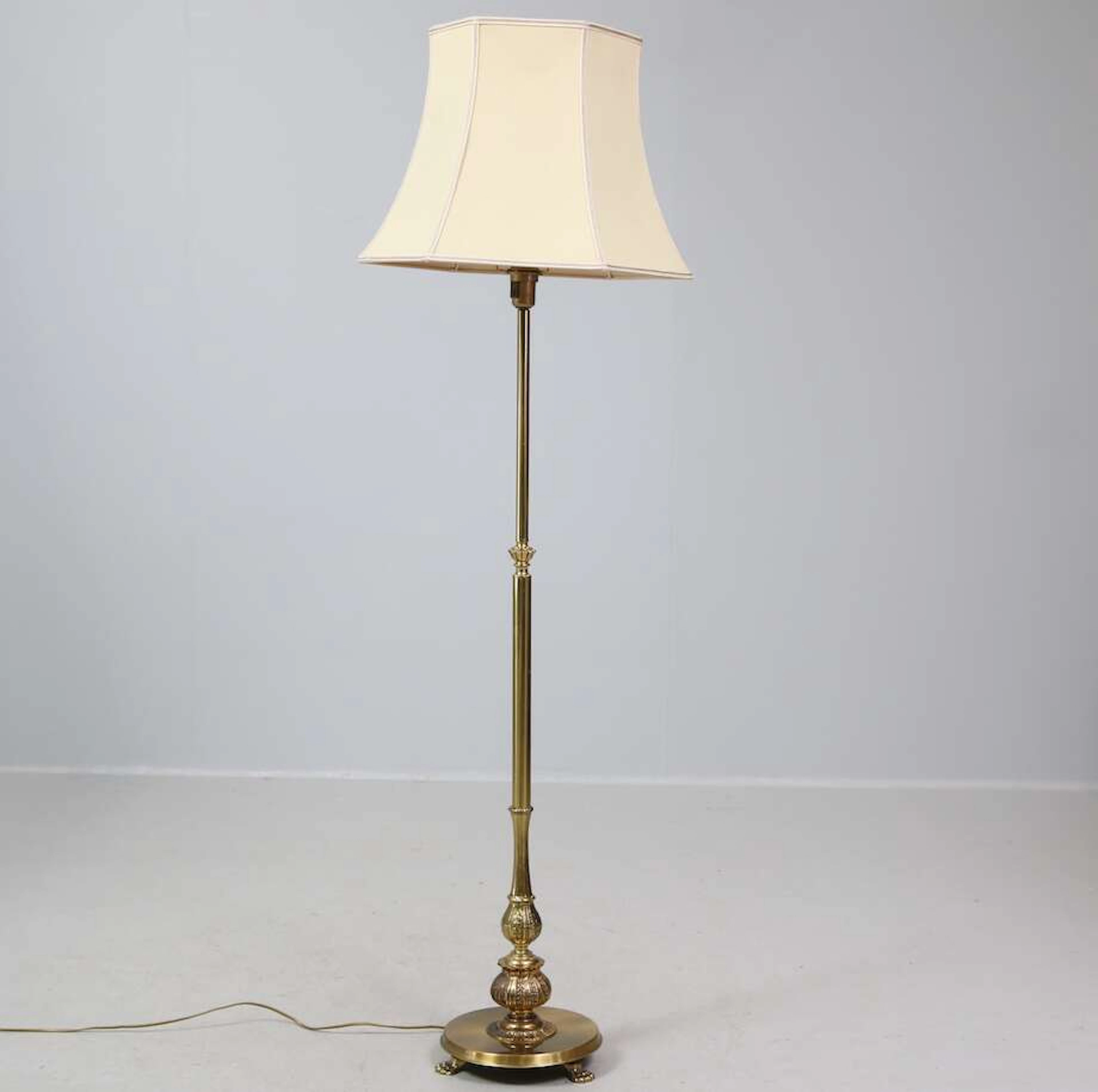 Golvlampa