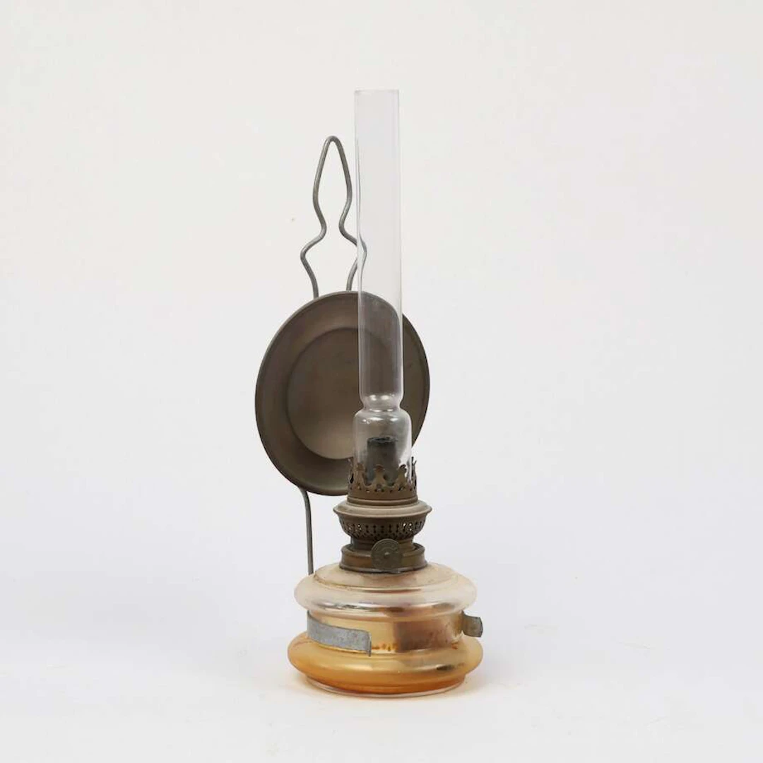 Väggfotogenlampa