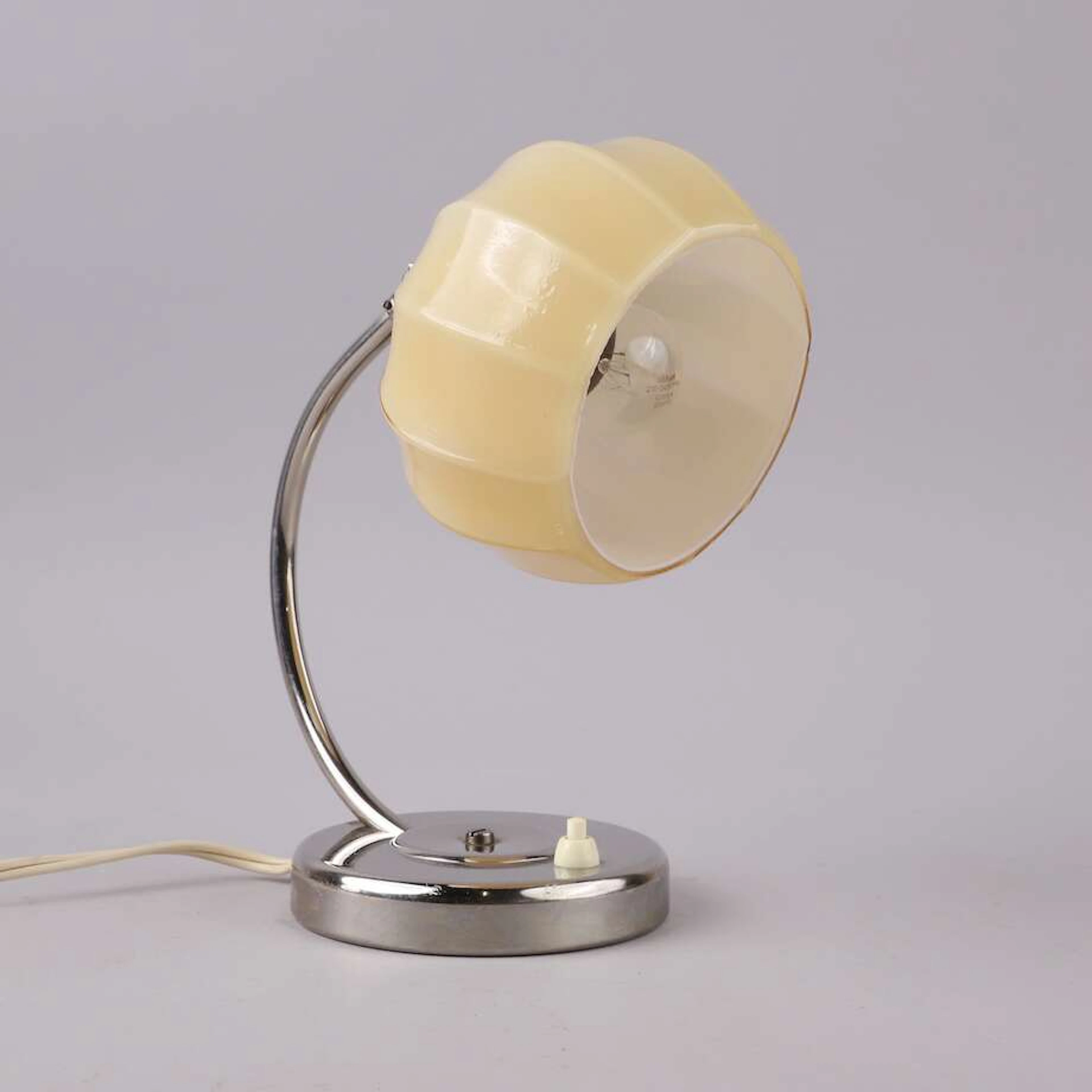 Vägglampa/bordslampa