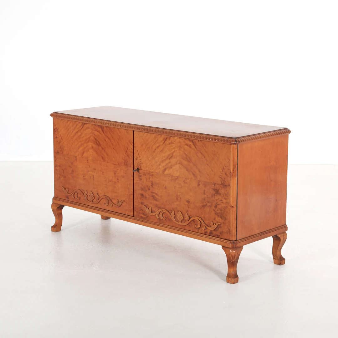 SIDEBOARD, 140 cm långt, Swedish Grace, 1930/40-tal.