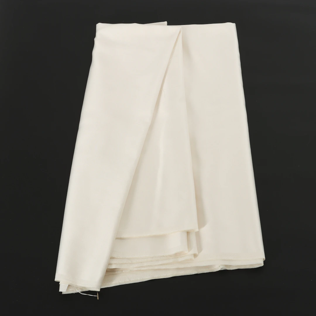 SIDENTYG, 350 cm, oanvänt.