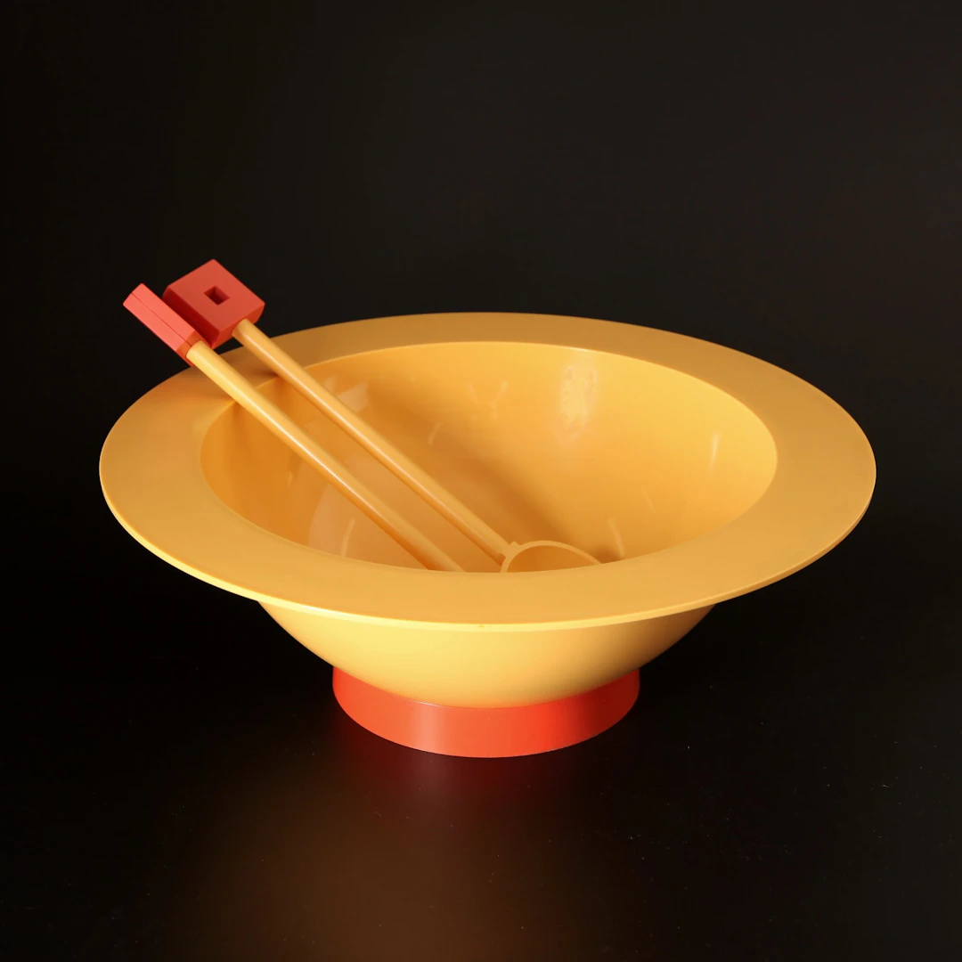 MICHAEL GRAVES. Salladsskål "Euclid" med bestick, Alessi, 1980/90-tal.