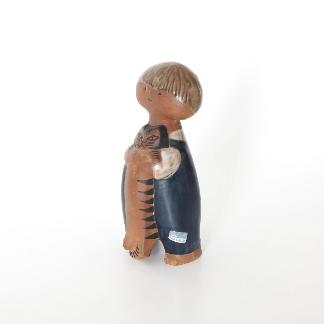 LISA LARSON. 1931-2024, Figurin "Pelle", Ur serien "Larsons ungar"