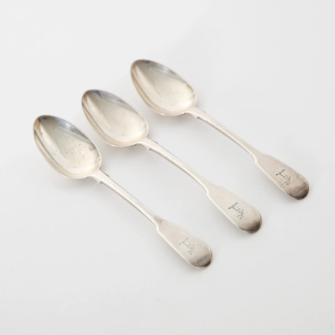 WILLIAM CHAWNER II. 1781-1834. Silverskedar, 3 st, "Old English"