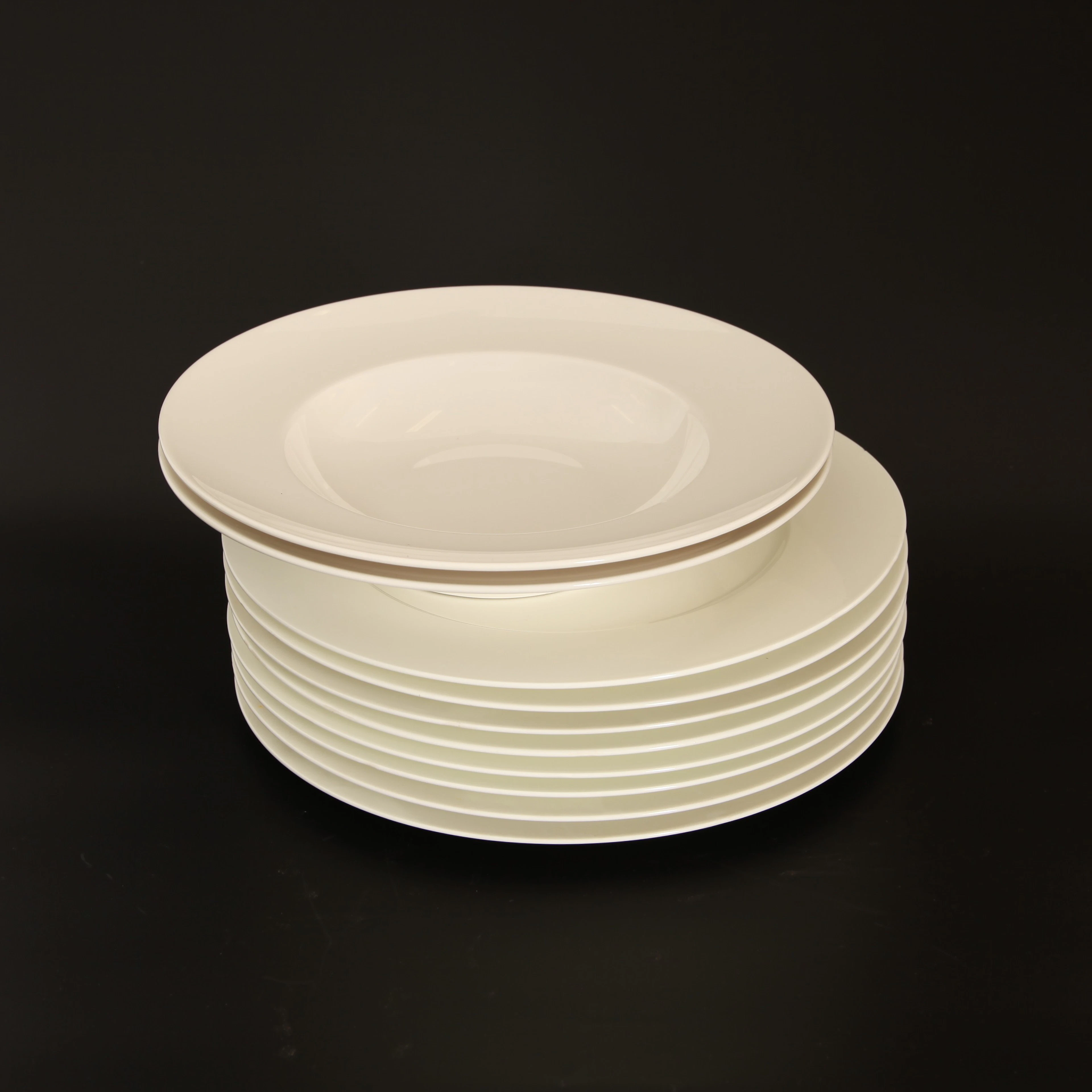 VILLEROY & BOCH, Mattallrikar, 10 delar, diameter 30,5 cm, "Royal".