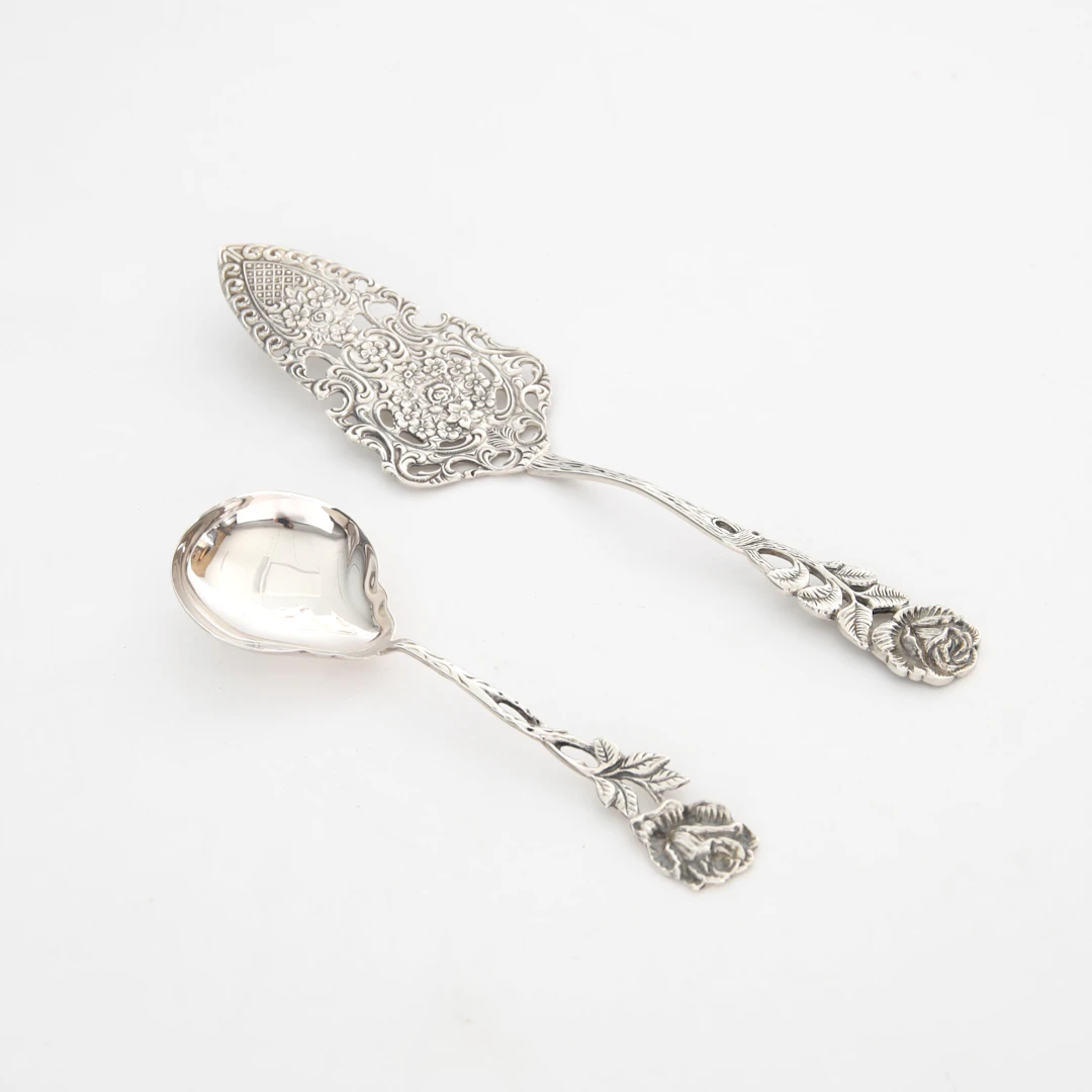 SMÖRGÅSSPADE OCH JORDGUBBSSKED, 2 delar, "Rosen", silver.
