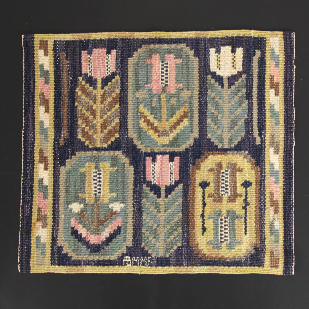 MÄRTA MÅÅS-FJETTERSTRÖM. 1873-1941. Vävnad "Medaljonger", ull på ullvarp