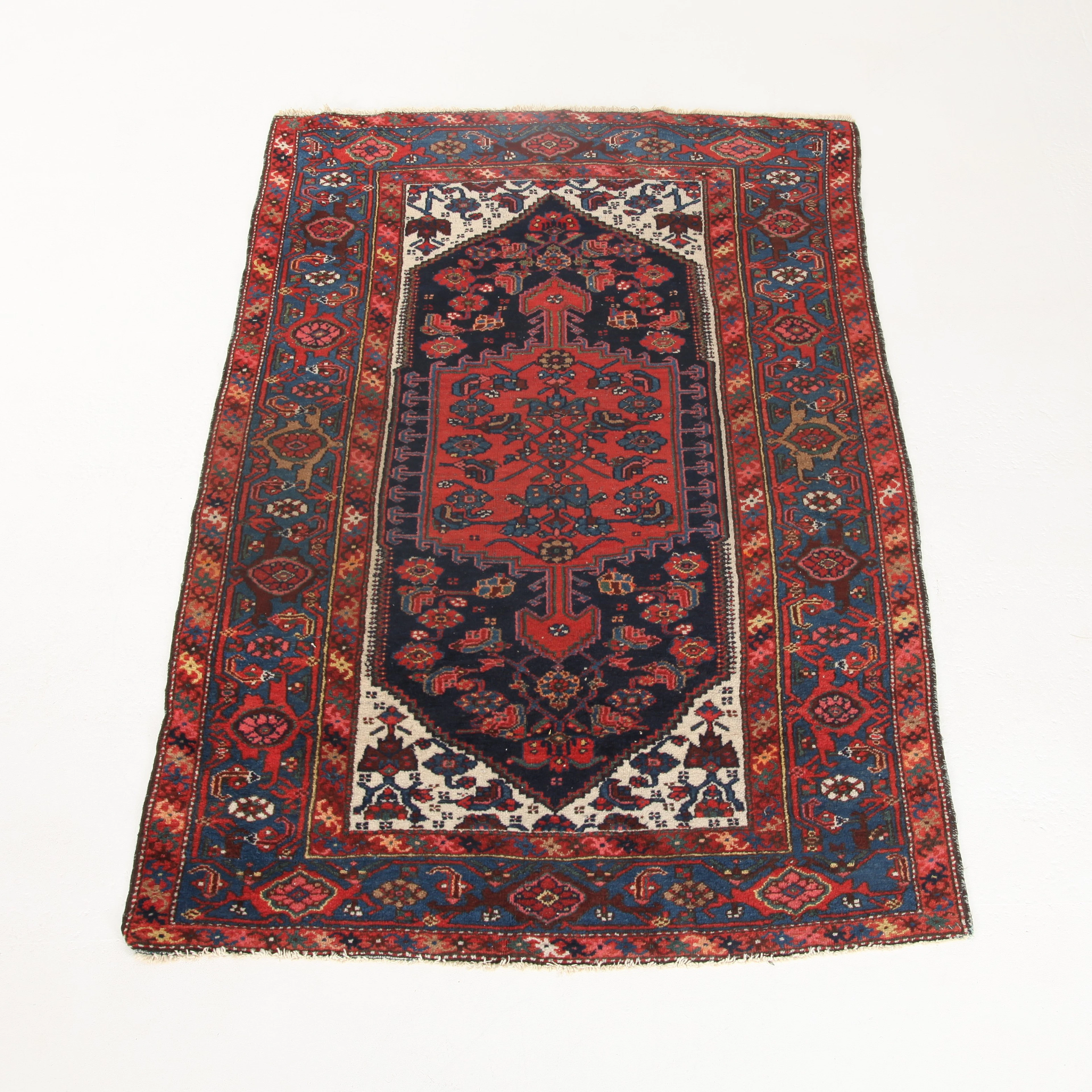 MATTA, Orient, 135 x 200 cm, 1900-talets mitt.