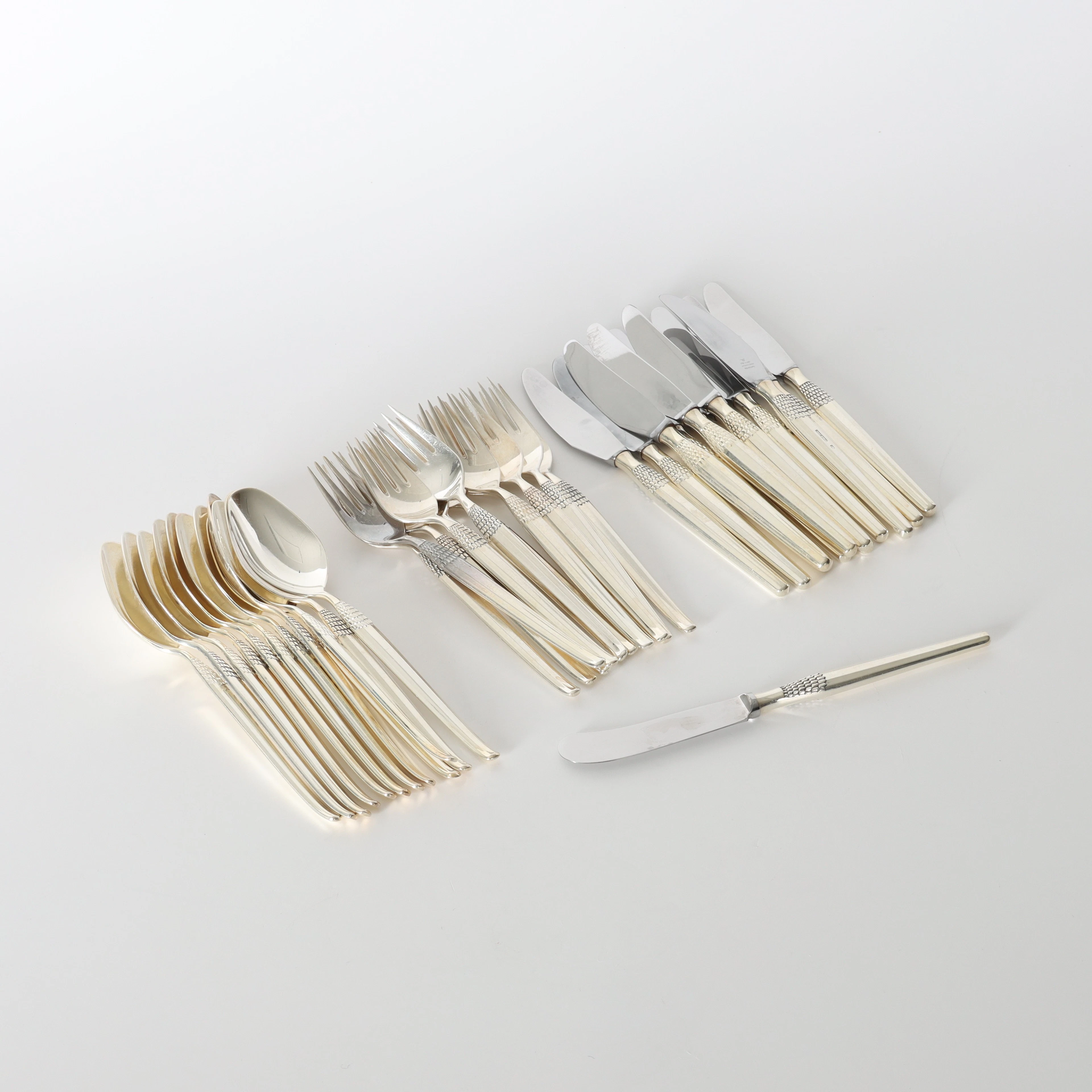 BESTICKSERVIS "Cheri", 37 delar, nysilver, Frigast Danmark.