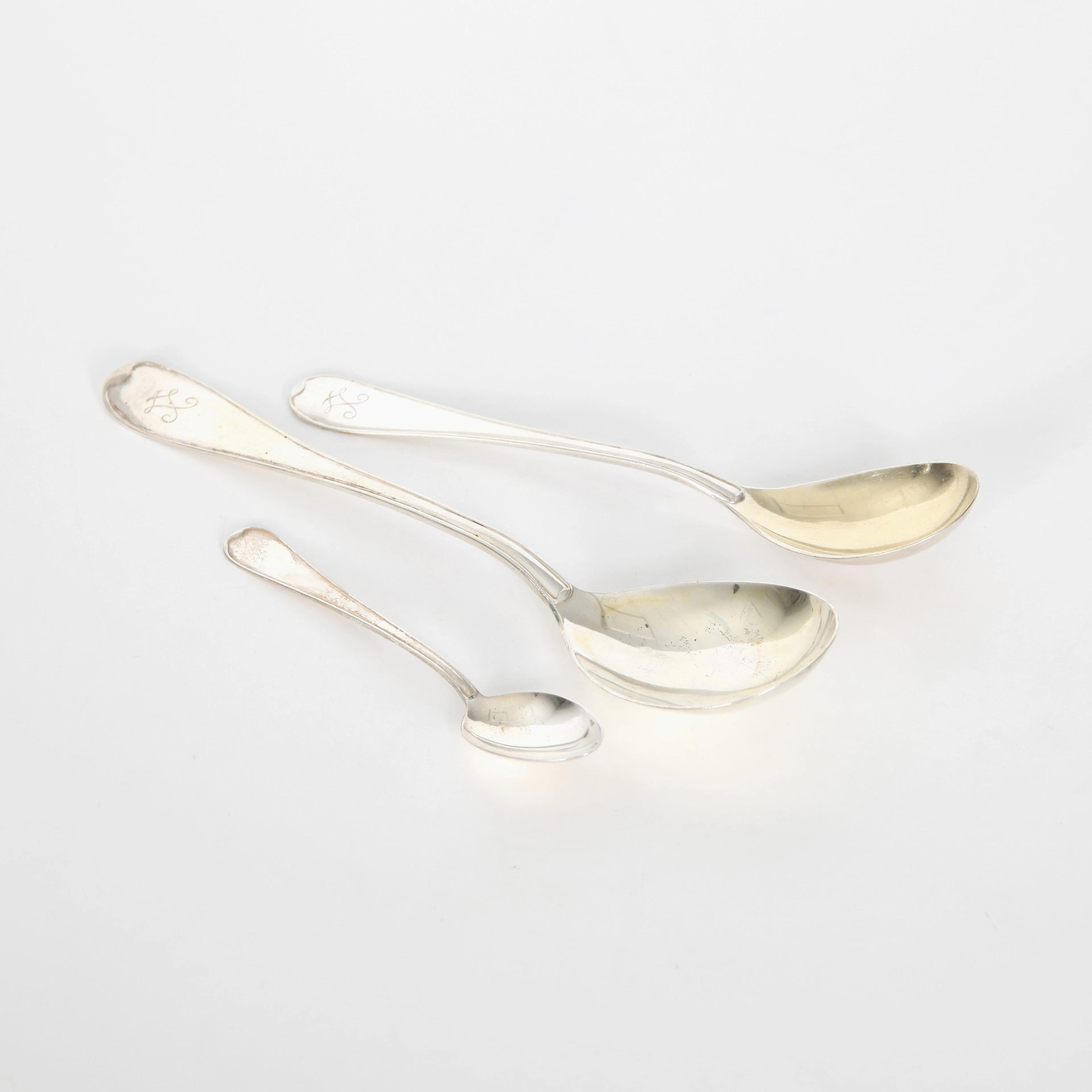 SILVERSKEDAR, 3 st, "Svensk Rund", 1922-1985.