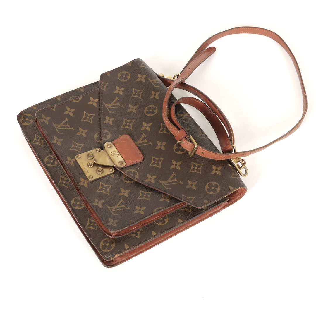 LOUIS VUITTON, axelremsväska, Monceau.