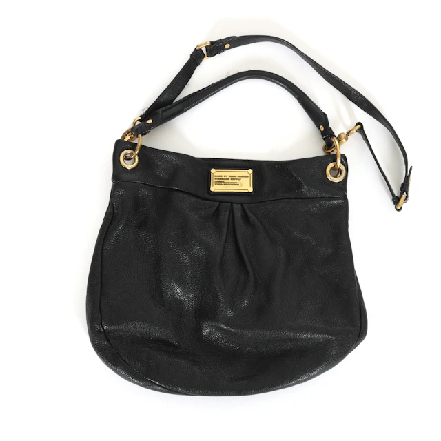 MARC JACOBS, Axelremsväska, svart skinn.