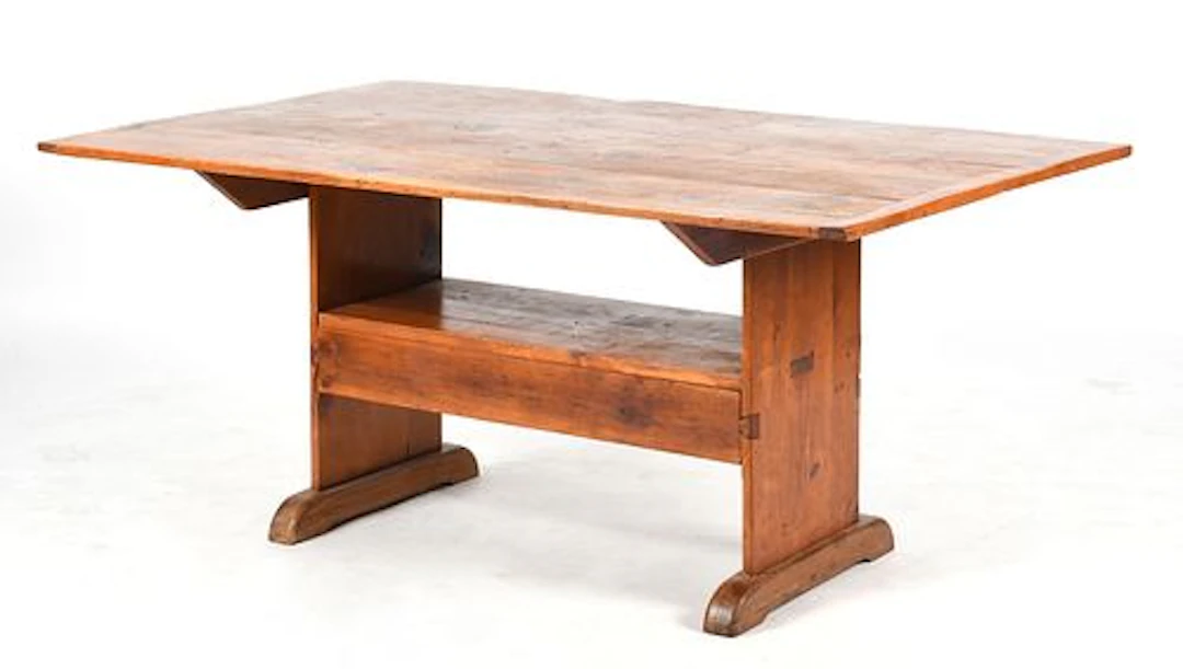 An American Country Pine Hutch Table, 19th/ 20th Century