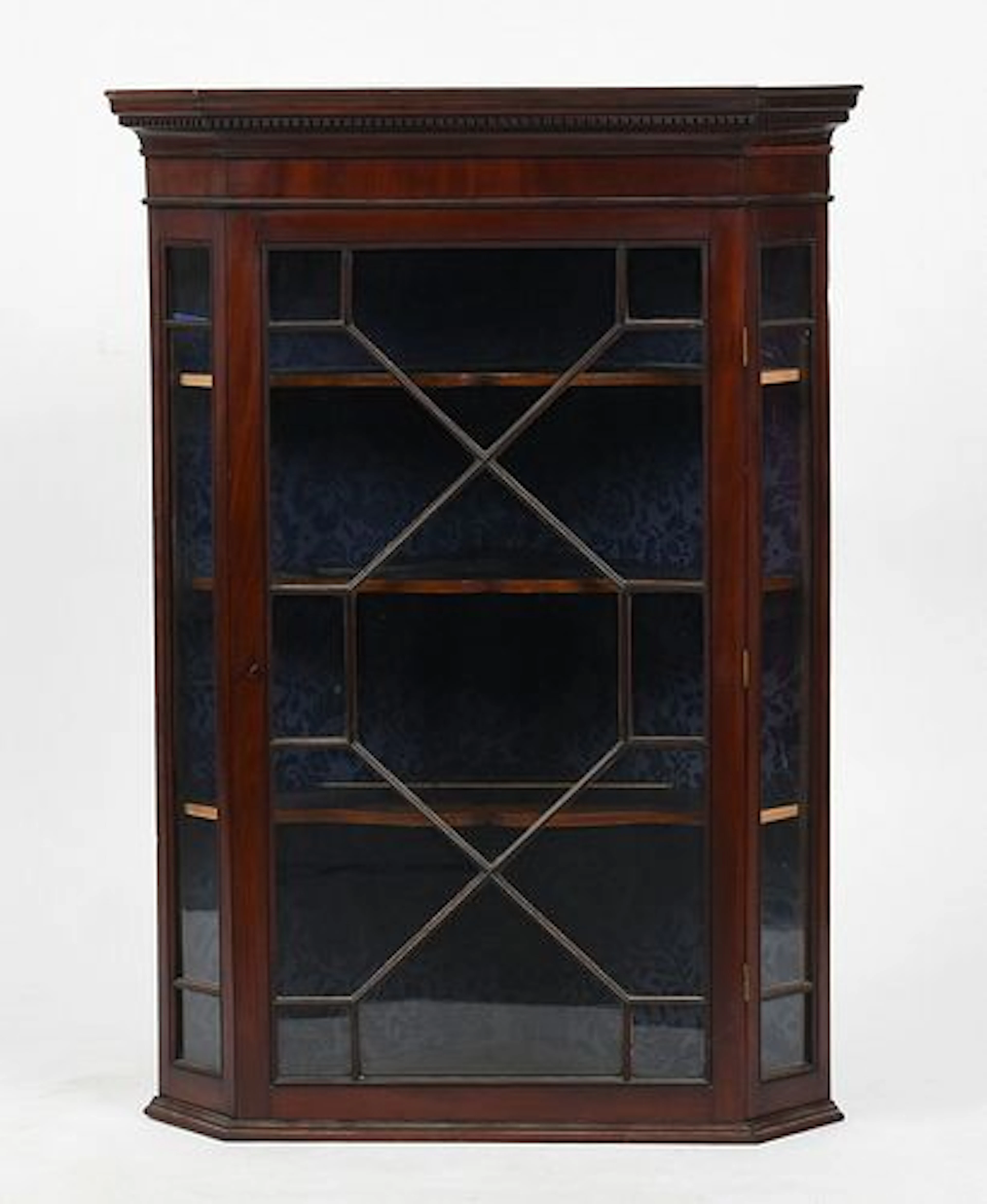 A Chippendale-Style Mahogany Hanging Corner Cupboard, 20th Century