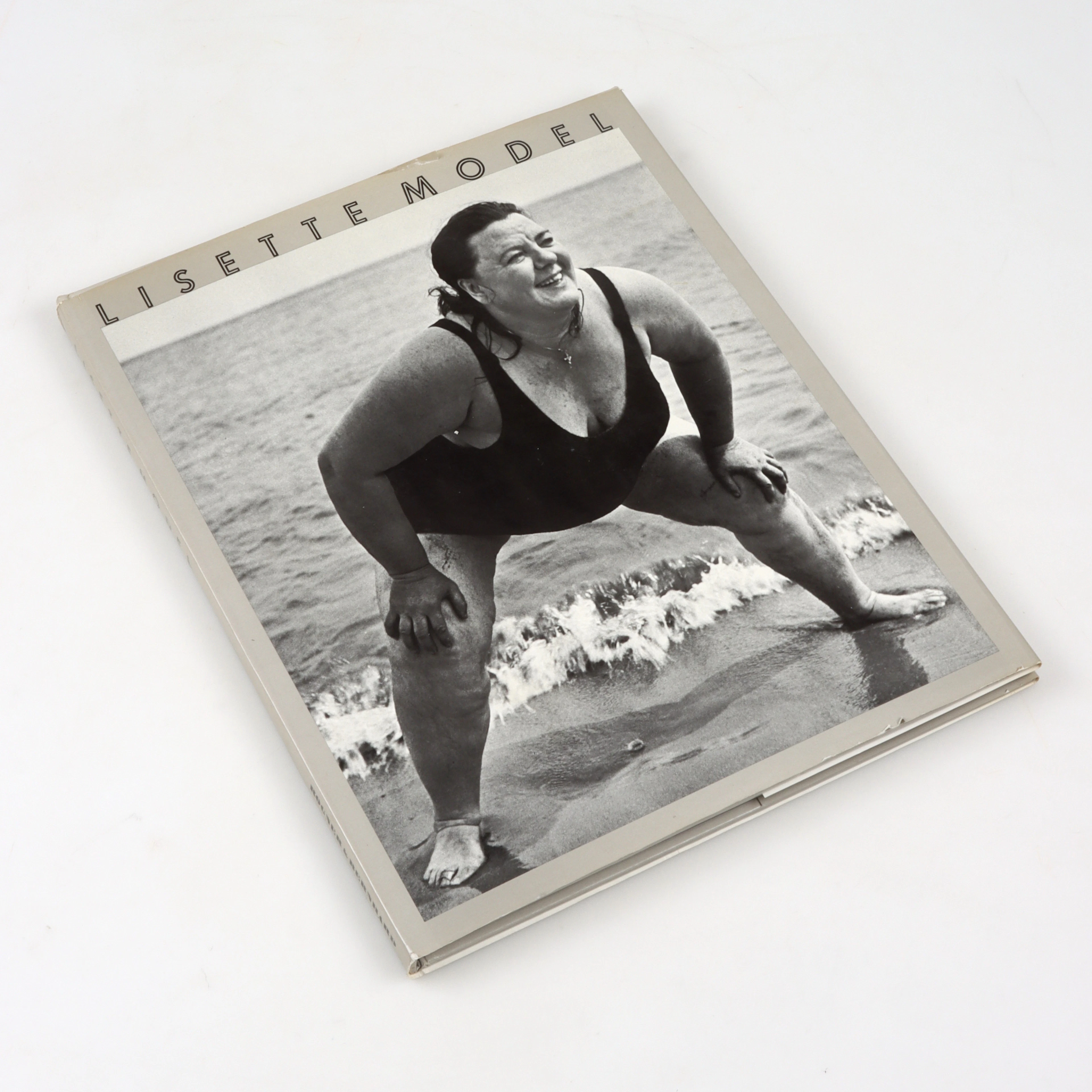 LISETTE MODEL. Fotobok, "An Aperture Monograph", tysk översättning, hardcover.