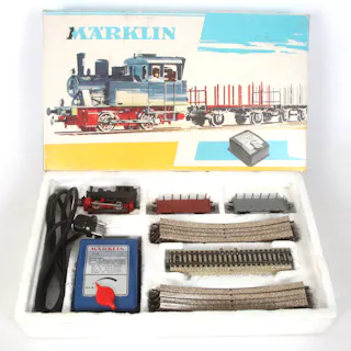 Märklin 34303 E-Lok Re 446 SBB Digital H0 (Neuf avec emballage d Märklin 34303 E-Lok Re 446 SBB Digital H0 (Neuf avec emballage d