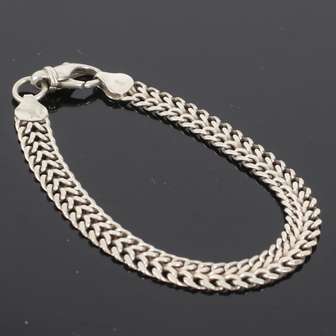 (2610-205) ARMBAND, silver, "fiskbenslänk", Italien. 1900-tal.