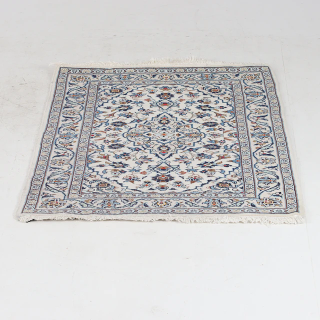 MATTA, orientalisk, ca 153 x 107 cm.