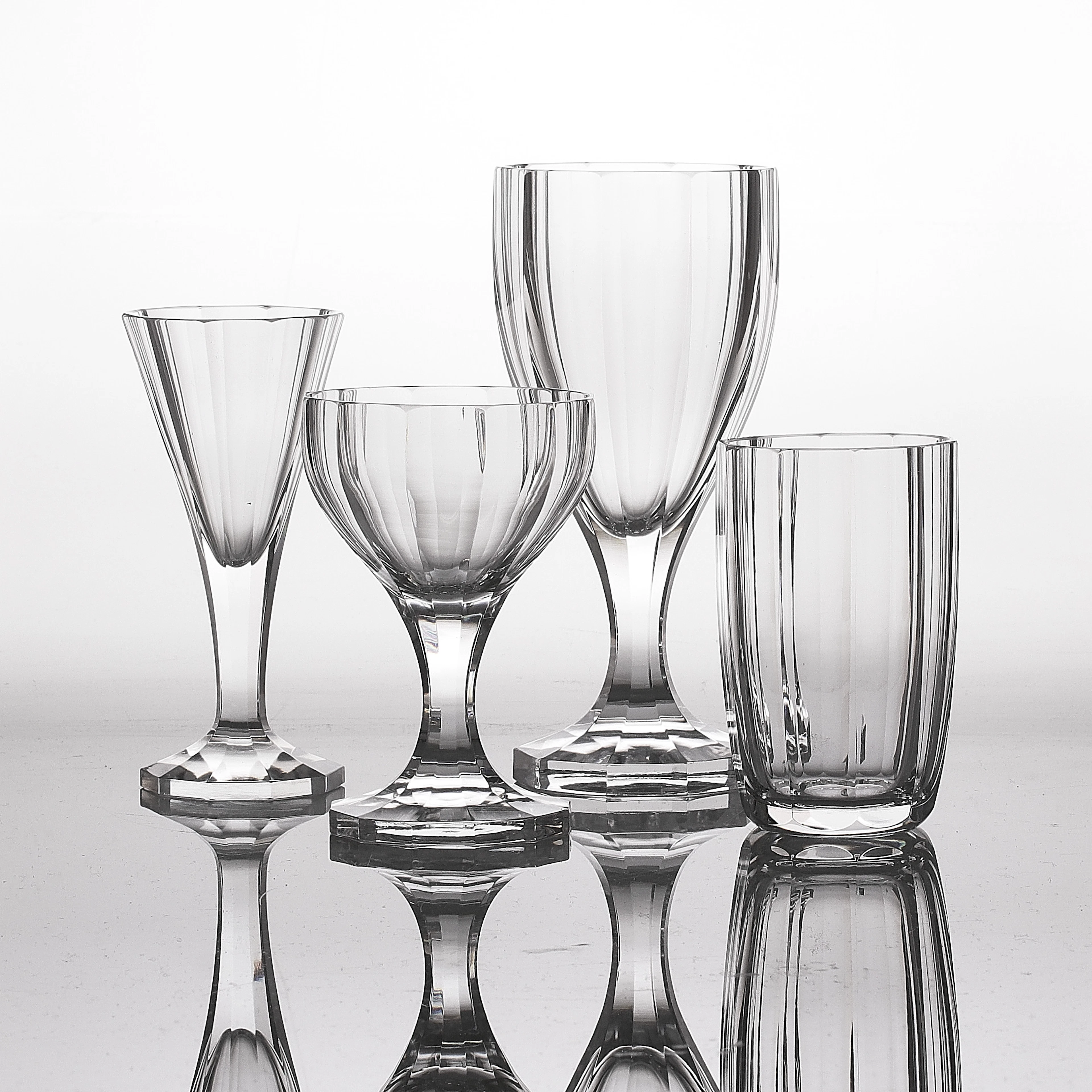 ELIS BERGH. Servisdelar, 63 delar, glas, "Lagerberg", Kosta. 1930/40-tal.