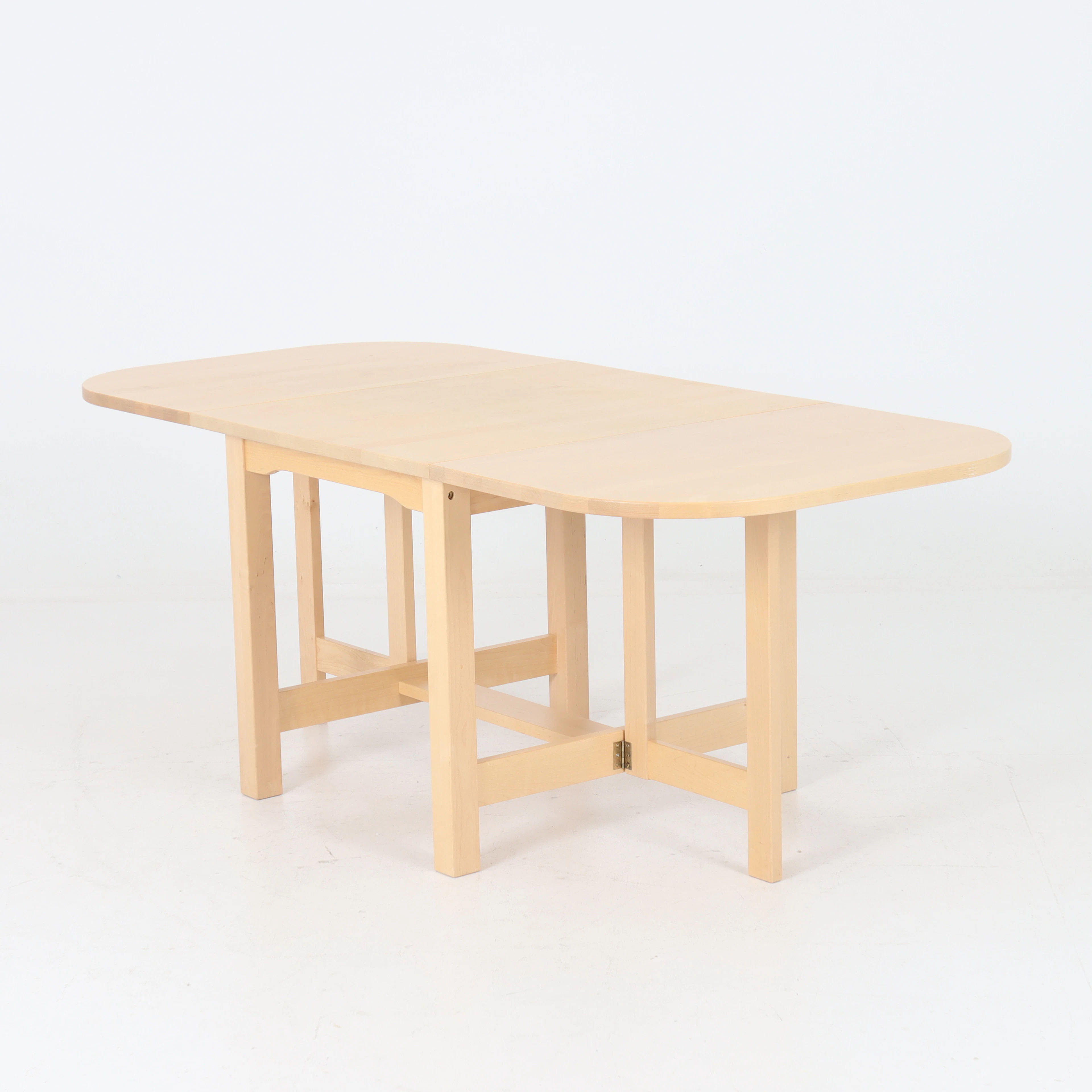 CARL MALMSTEN. Slagbord, björk, STOLAB, 2002.