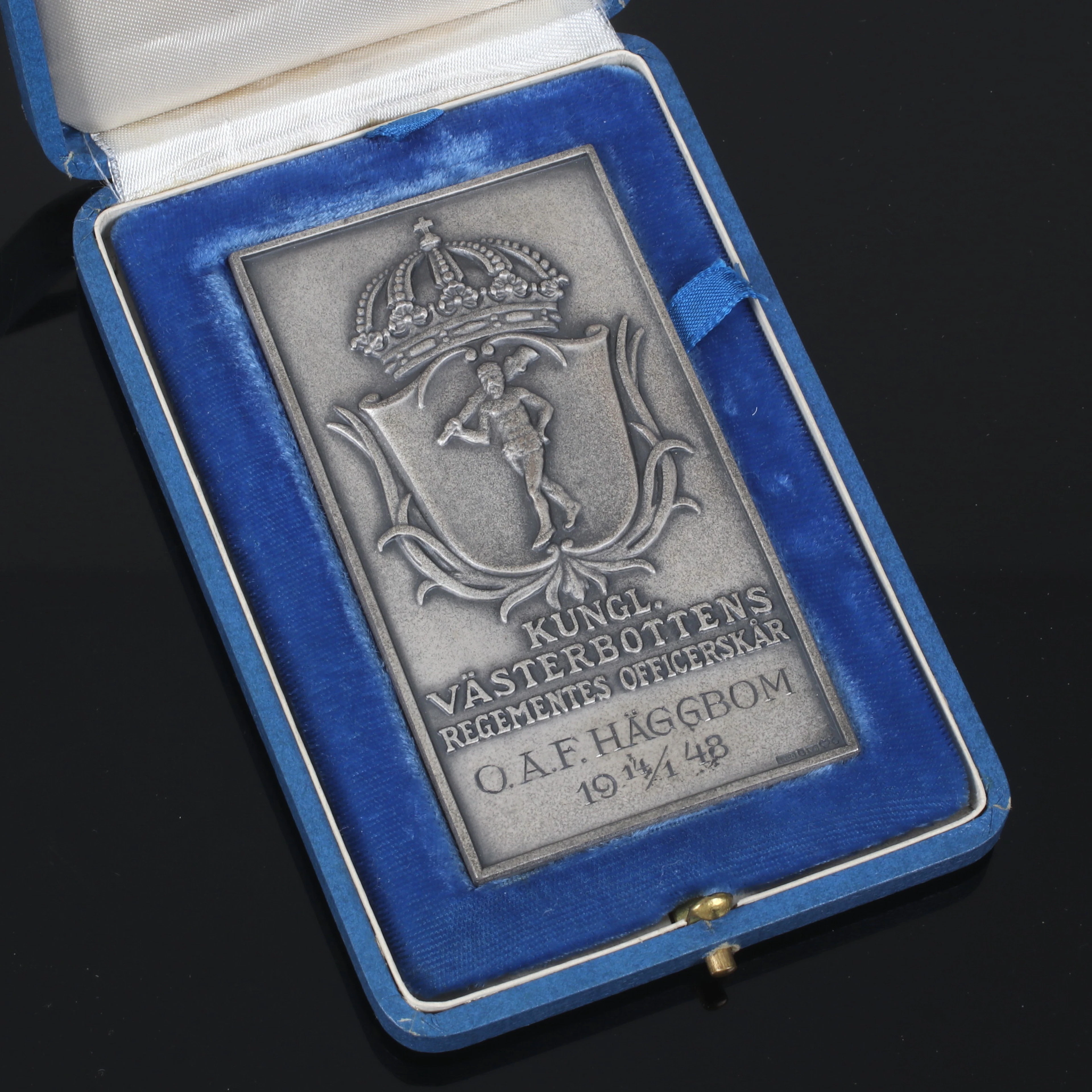 PLAKETT, silver, Kungl, Västerbottens Regementes officerskår. C &