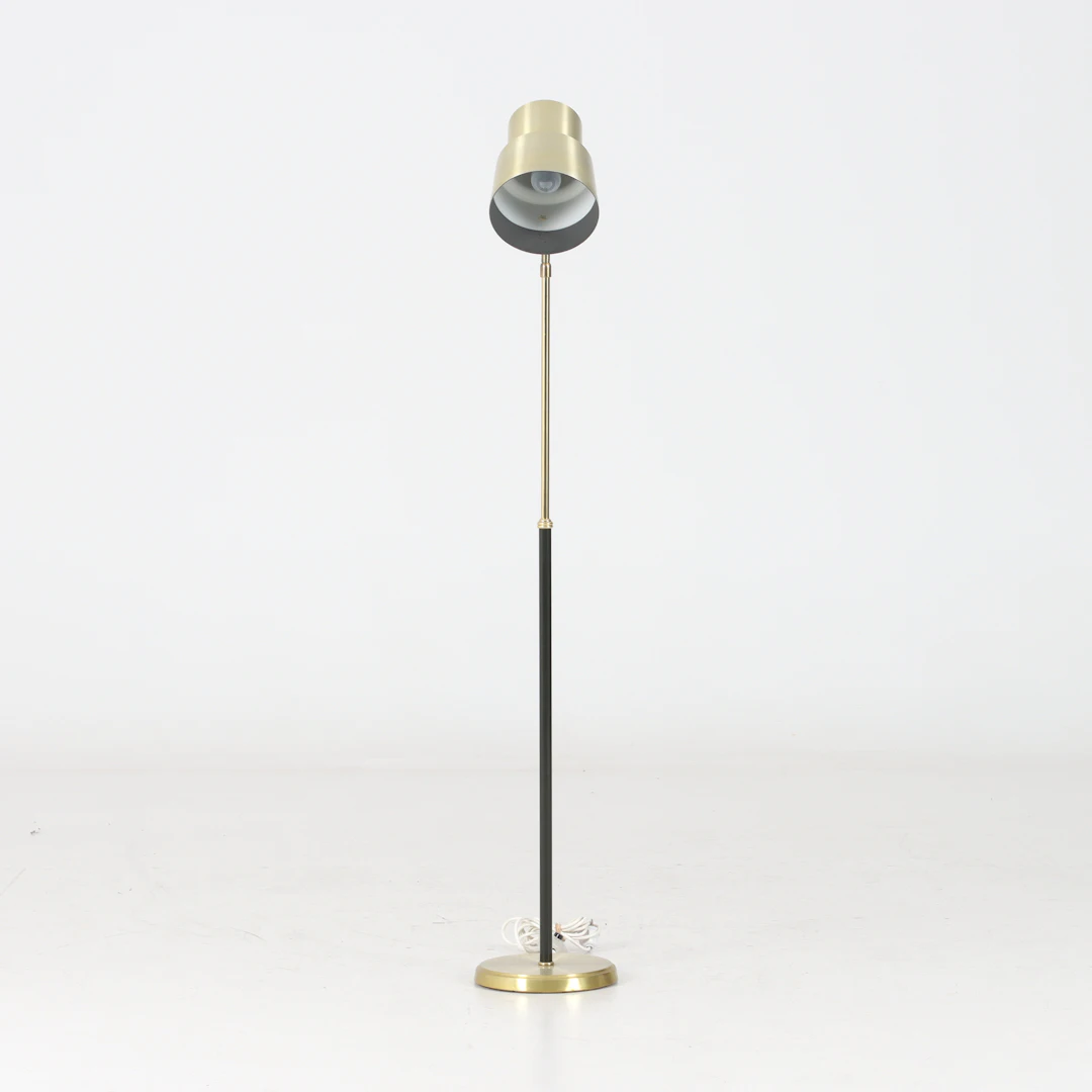 GOLVLAMPA, mässing. AJH. 1950/60-tal.