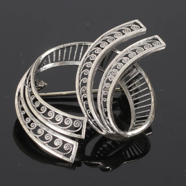 BROSCH, silver, filigranarbete, 1900-tal.