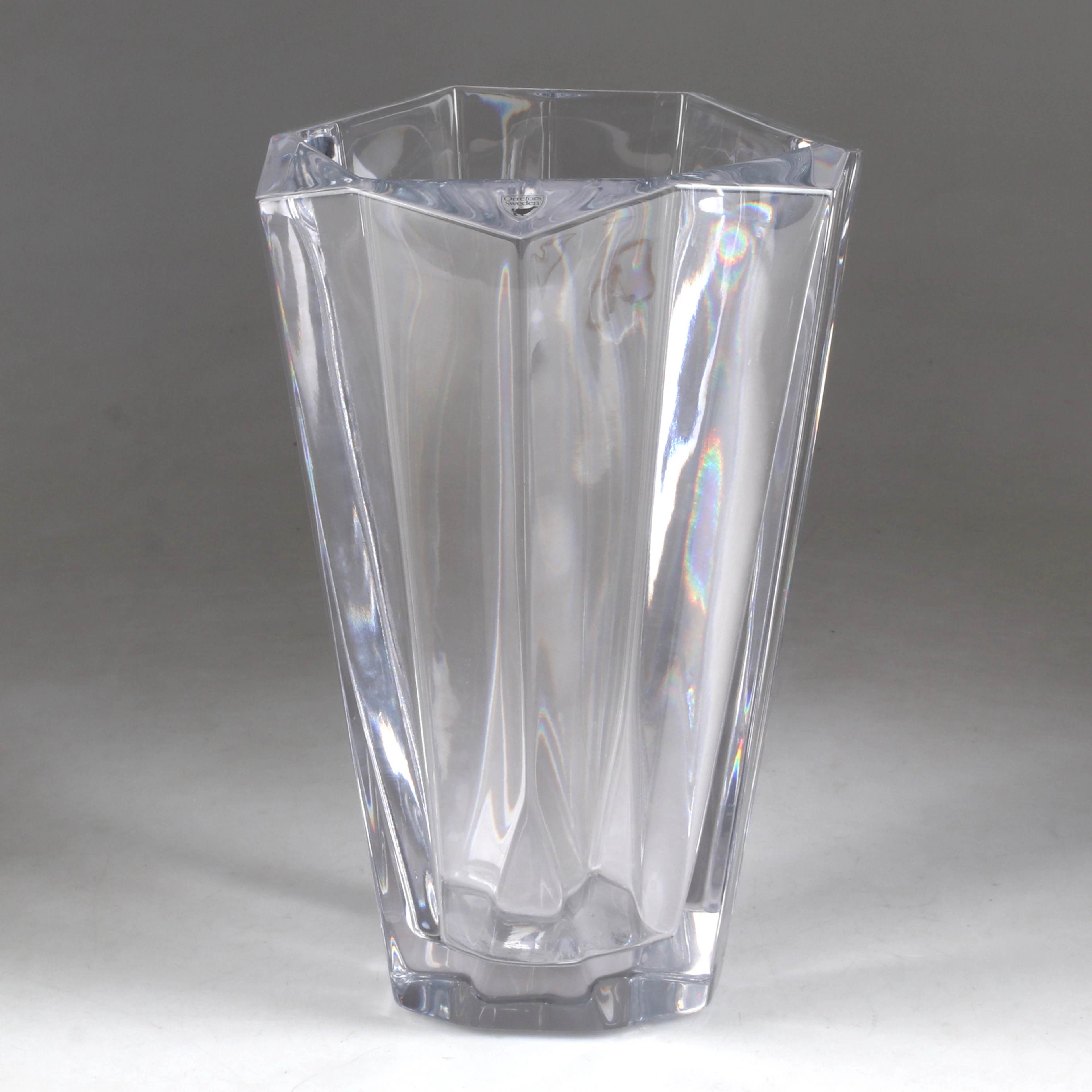 MALIN LINDAHL. Vas, "Precious," Orrefors, 2000-tal.