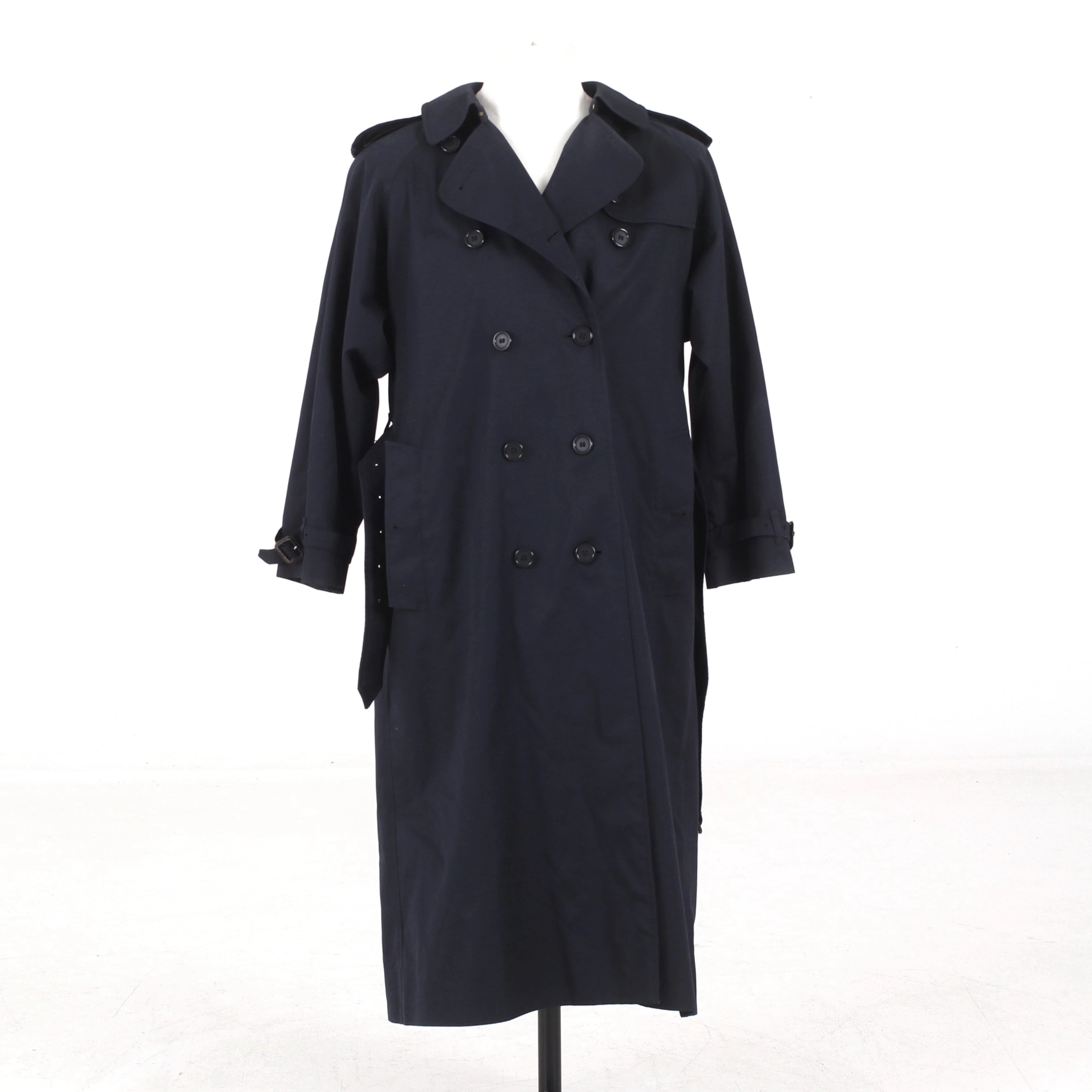 BURBERRY, Trenchcoat, England.