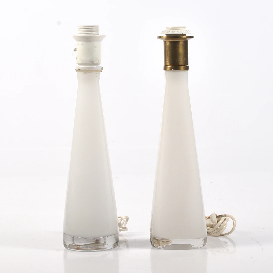 BORDSLAMPOR, 2 st, glas, möjligen Carl Fagerlund, Orrefors.