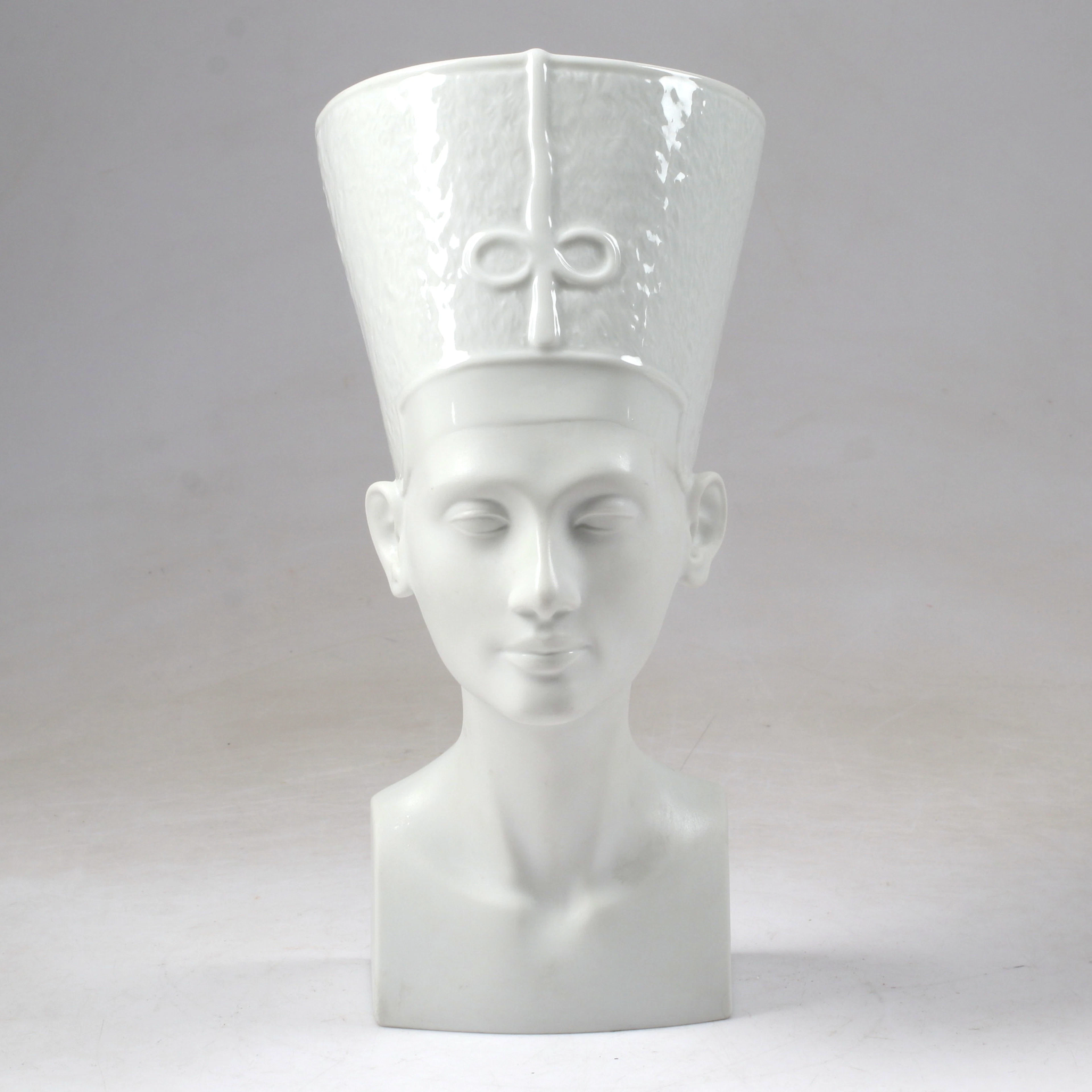 FIGURIN, porslin, "Nefertiti", Rosenthal.