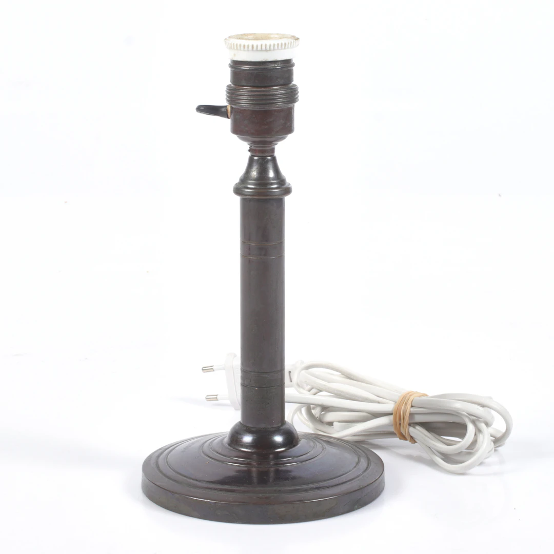 BORDSLAMPA, metall, 1900-talets mitt.