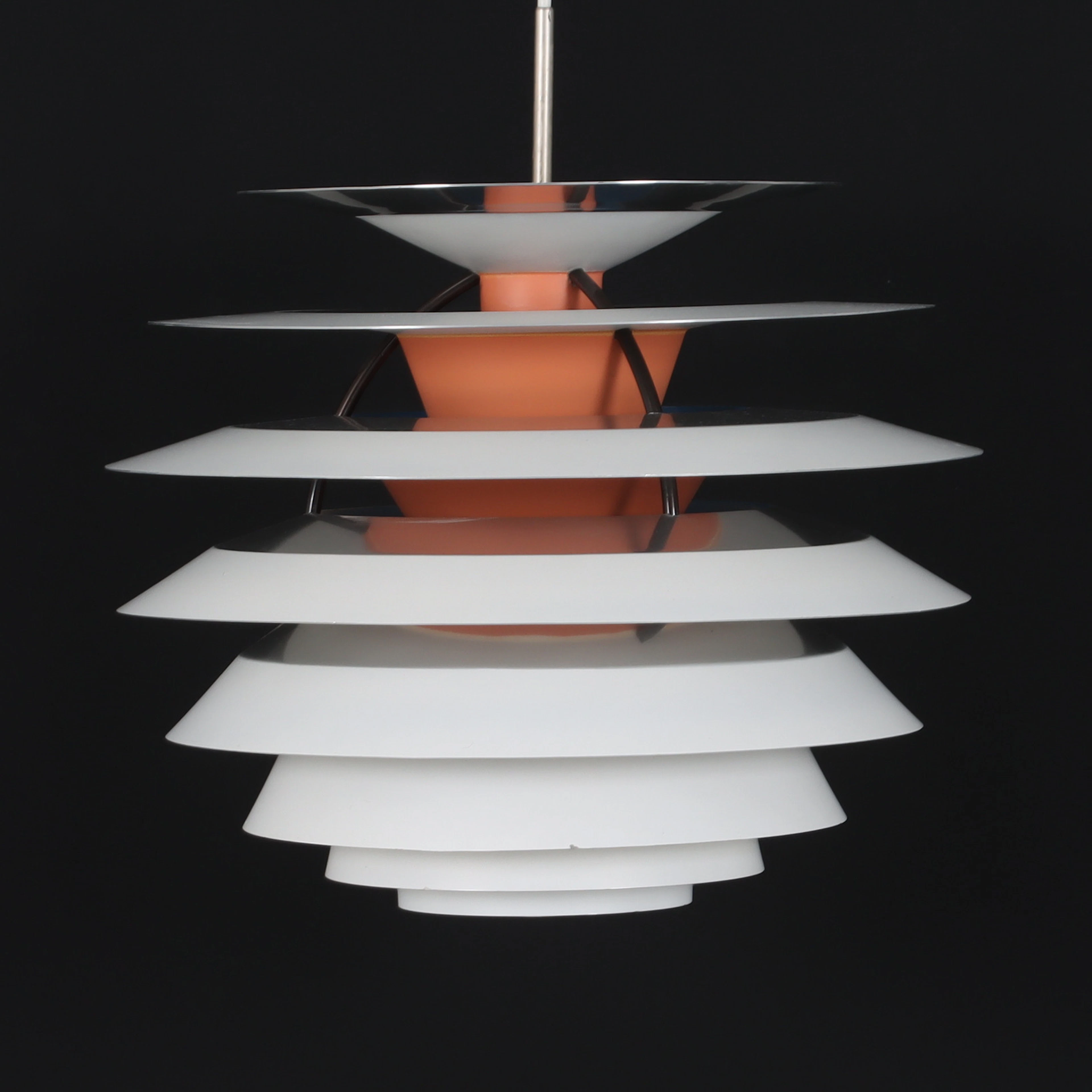 POUL HENNINGSEN. Taklampa, "Kontrast", metall, Louis Paulsen, Danmark.