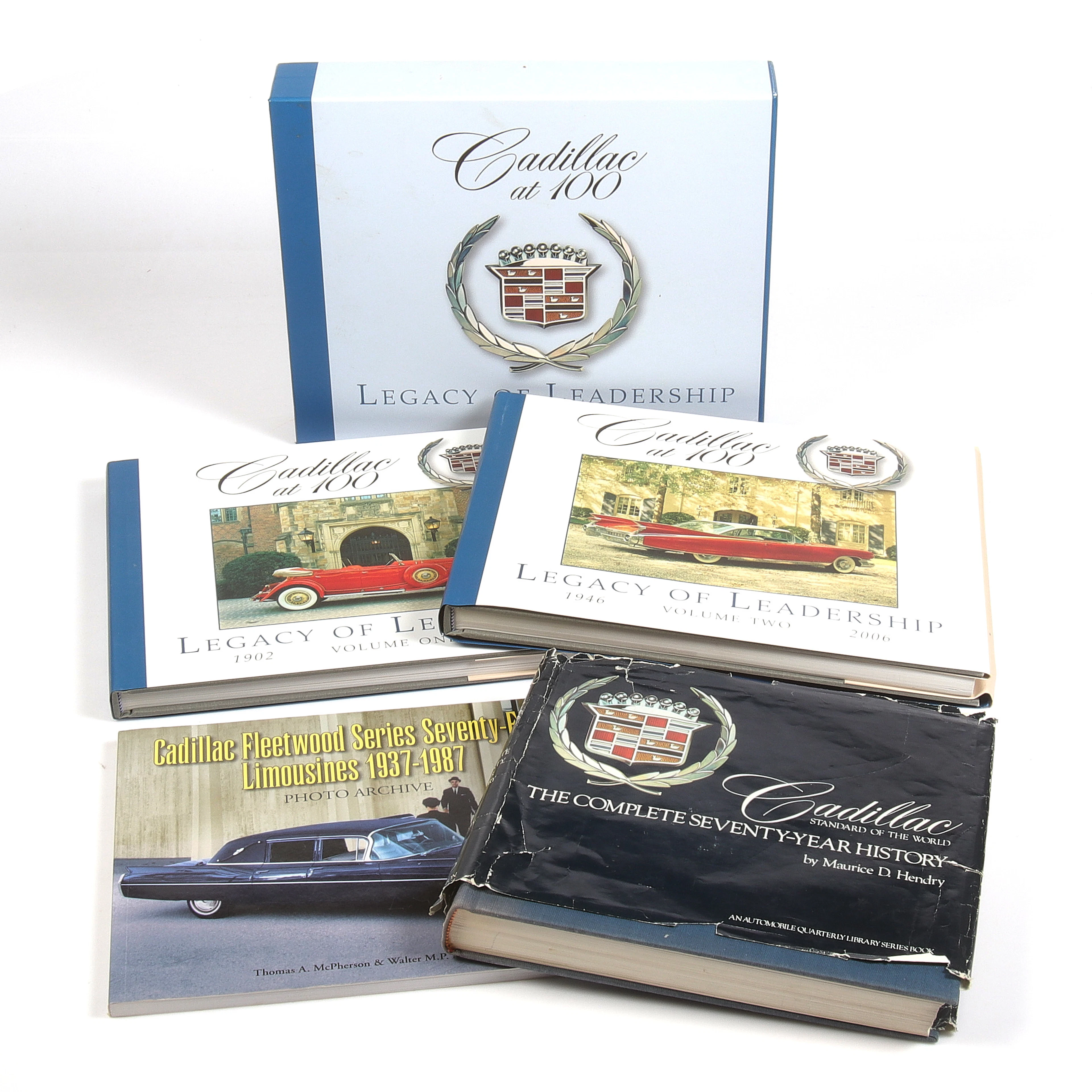 BÖCKER, 3 st, bl.a. Cadillac Fleetwood Series Seventy Five Limousines